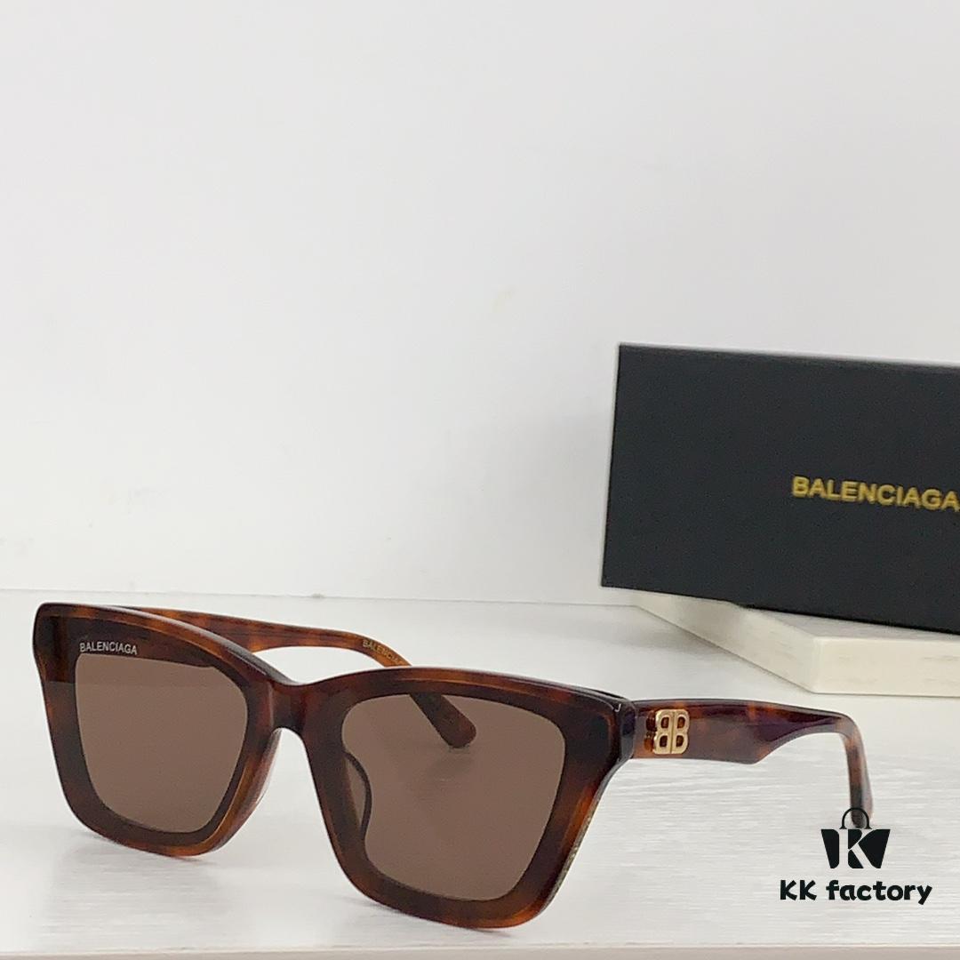 Balenciaga BB5129 Sunglasses, Size 63-16-145
