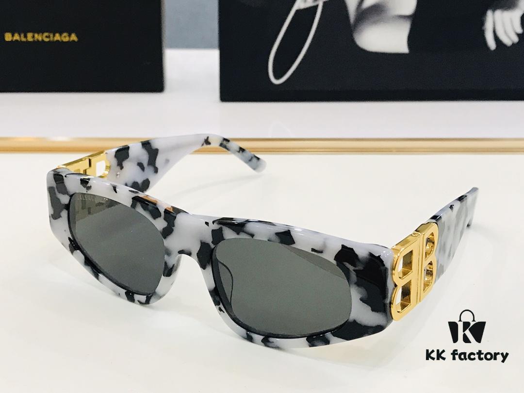 140 BALENCIAGA Balenciaga Latest Unique Design That Captivates at First Sight BB5109 Size: 53□19-130