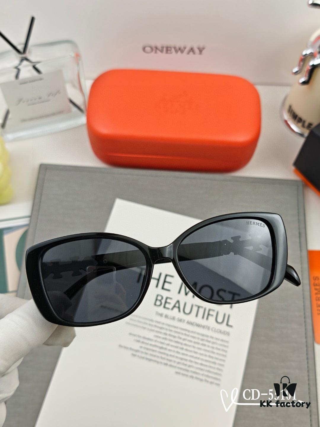 Hermès | New Model 55101 TR90 Lightweight Sunglasses with Polarized Lenses, Size 59-13-147