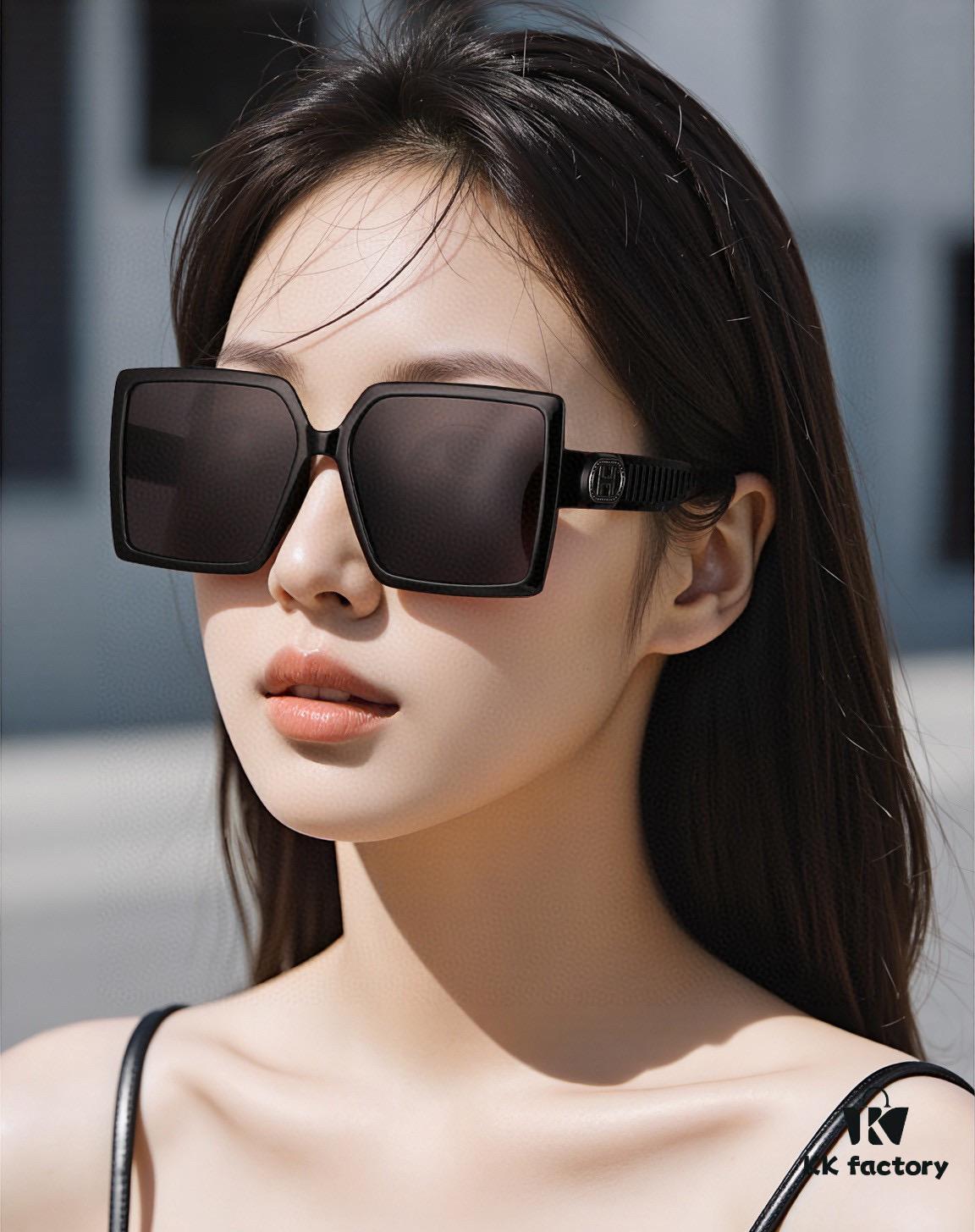 HERMES Spring 2025 New Arrival Original Luxury Square Sunglasses - High-Quality Authentic Design