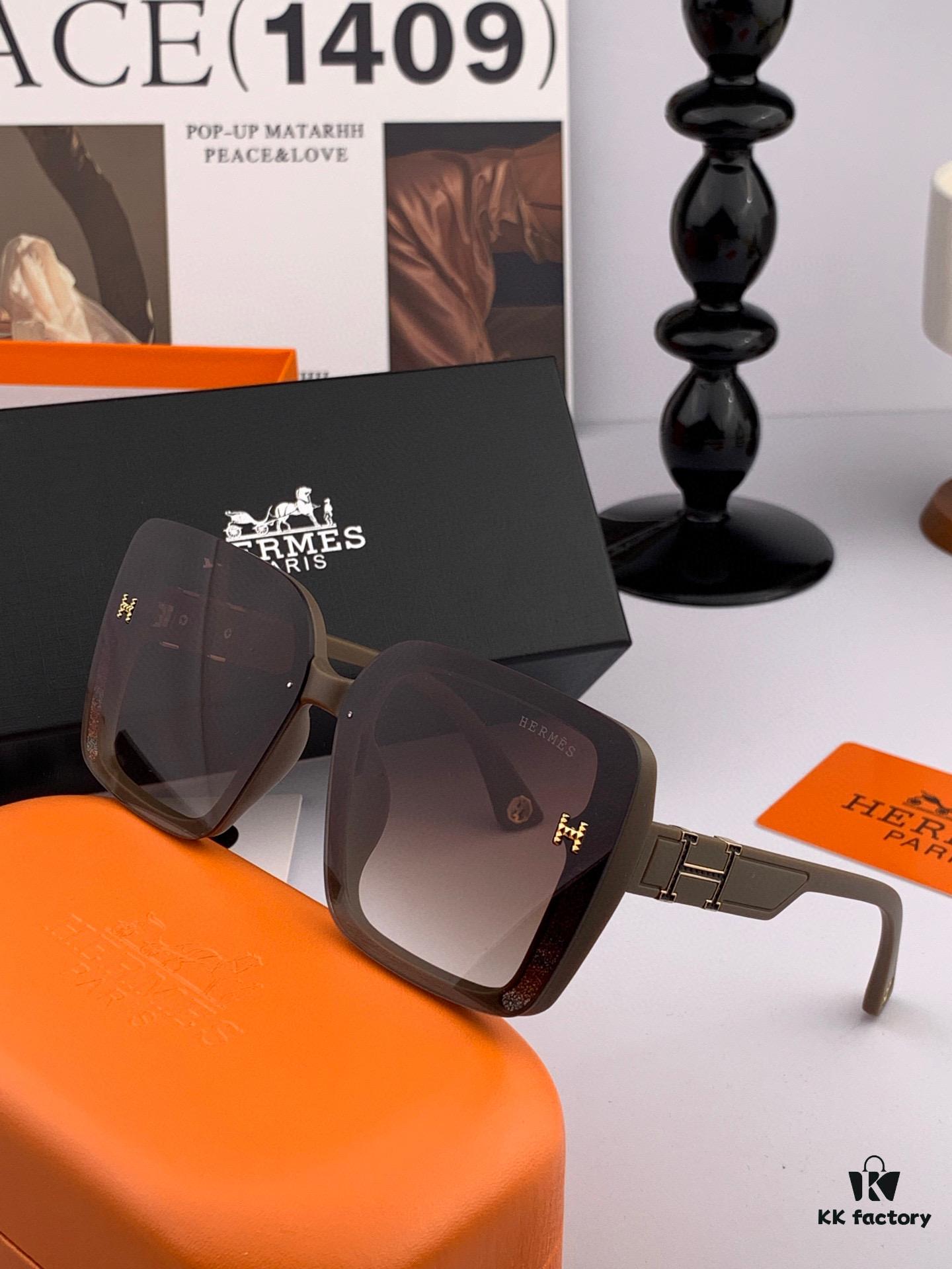 HERMES 2025 Spring New Arrival Original Release Highly Popular Luxury Square Sunglasses Model: H2304