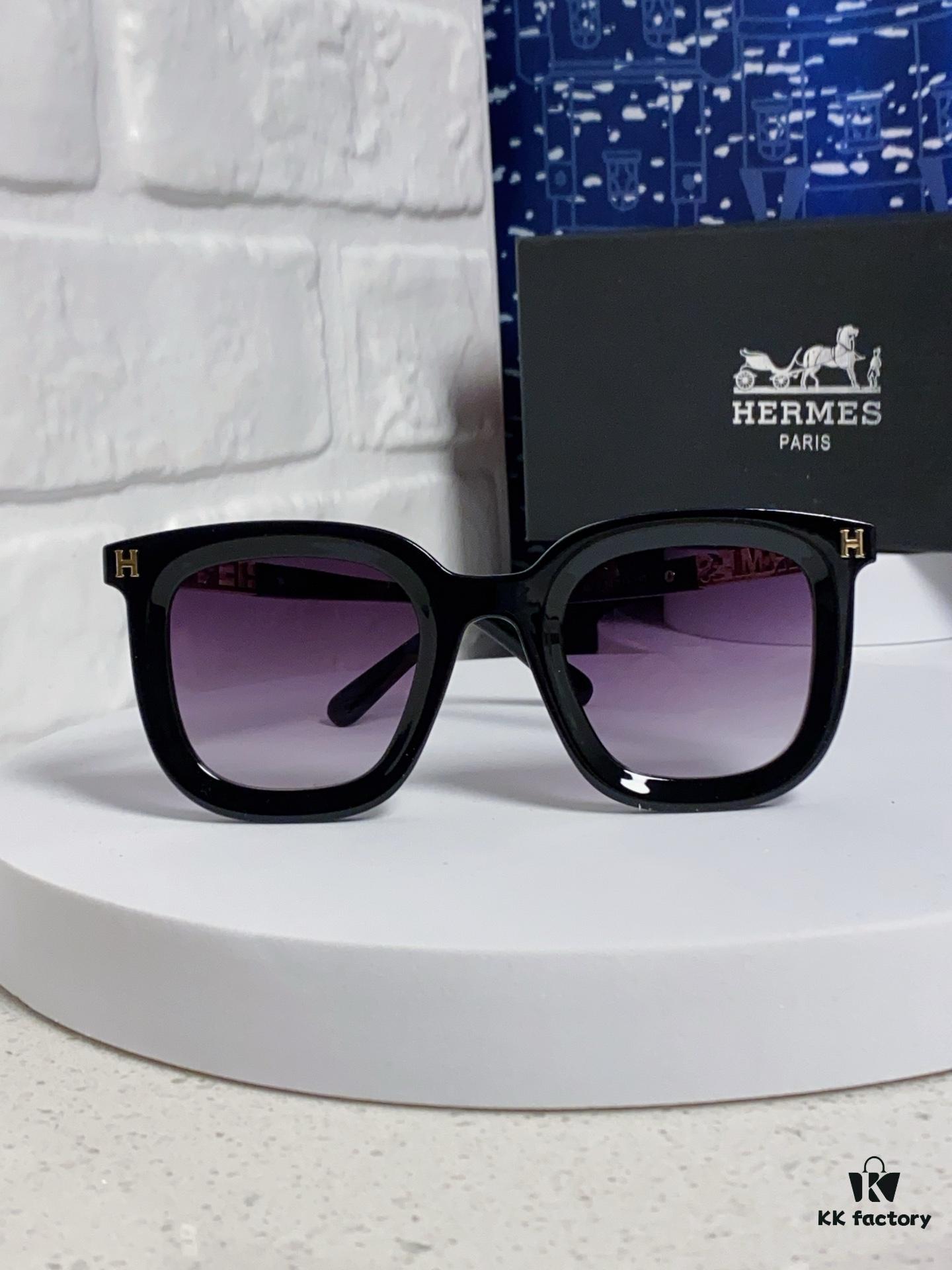 Hermes 2025 New Arrival Retro Square Unisex Sunglasses for Women, Slimming Frame for Round Faces, Fashionable Metal Hollow-out Temples, UV Protection