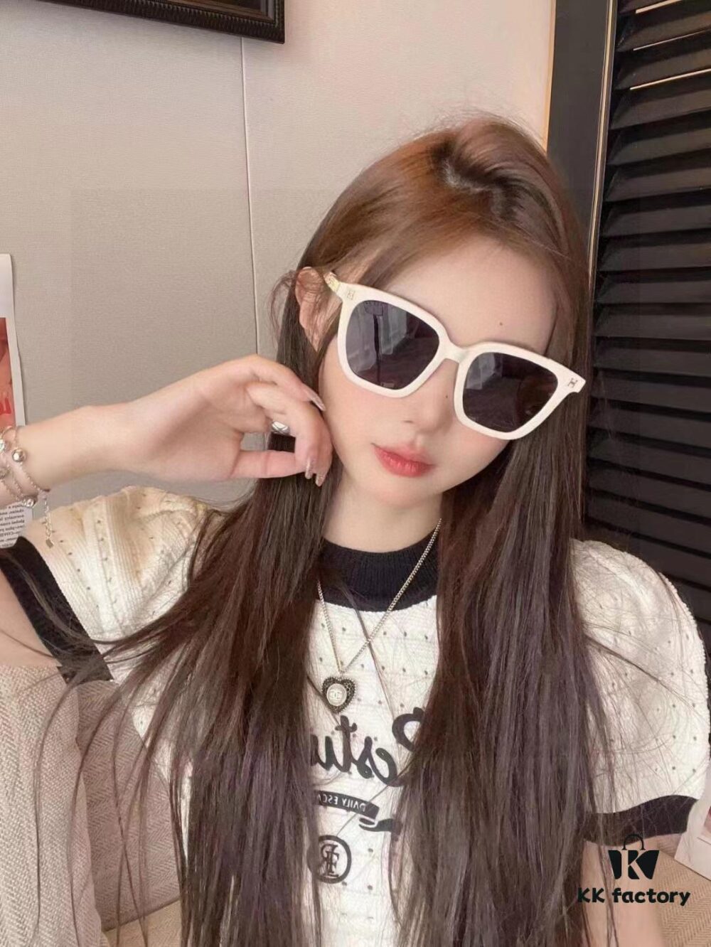 Hermes 2025 New Arrival Retro Square Unisex Sunglasses for Women, Slimming Design for Round Faces, Fashionable Influencer-Style Sunglasses with Metal Cut-Out Temples, UV-Protective Eyewear