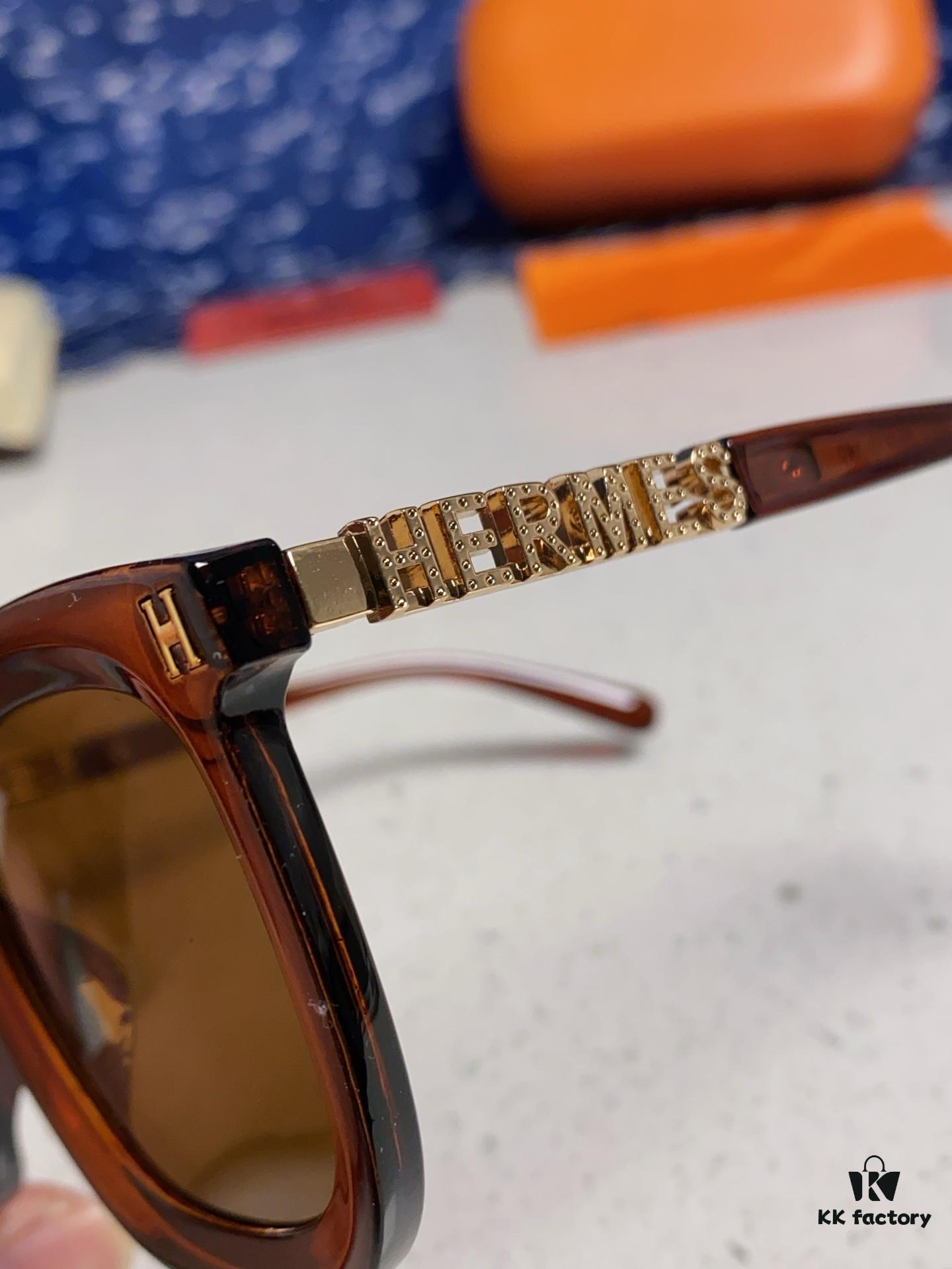 Hermes 2025 New Arrival Retro Square Unisex Sunglasses for Women, Slimming Design for Round Faces, Fashionable Metal-Frame with Cut-Out Temples, UV-Protective Sunglasses