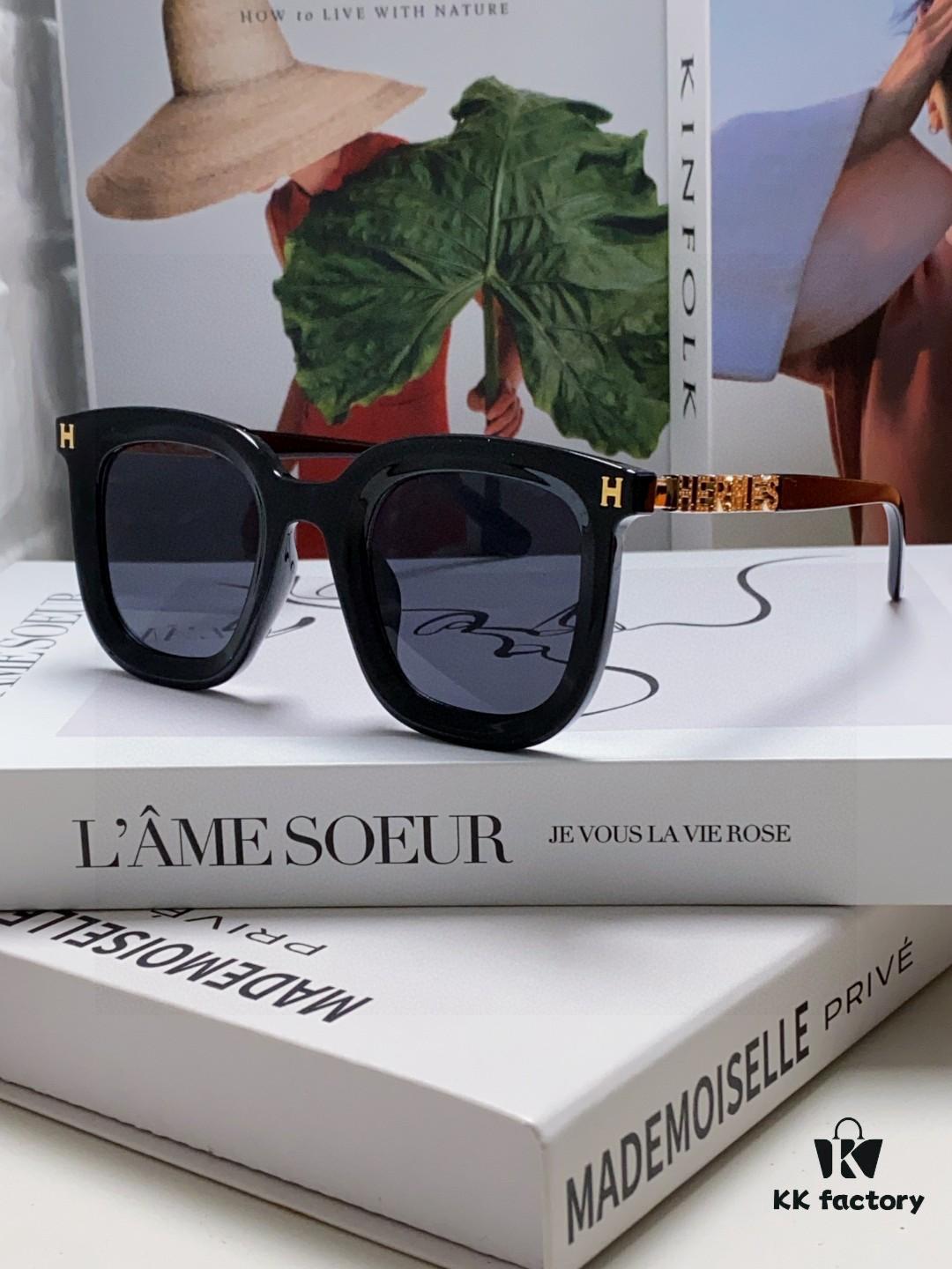 Hermes 2025 New Arrival Retro Square Unisex Sunglasses for Women, Slimming Design for Round Faces, Fashionable Influencer-Style Sunglasses with Metal Cut-Out Temples, UV-Protective Eyewear