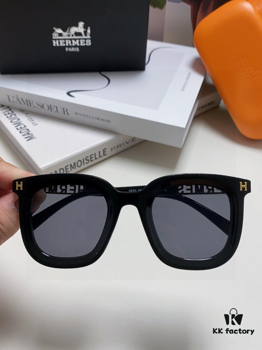 Hermes 2025 New Arrival Retro Square Unisex Sunglasses for Women, Slimming Design for Round Faces, Fashionable Influencer-Style Sunglasses with Metal Cut-Out Temples, UV-Protective Eyewear