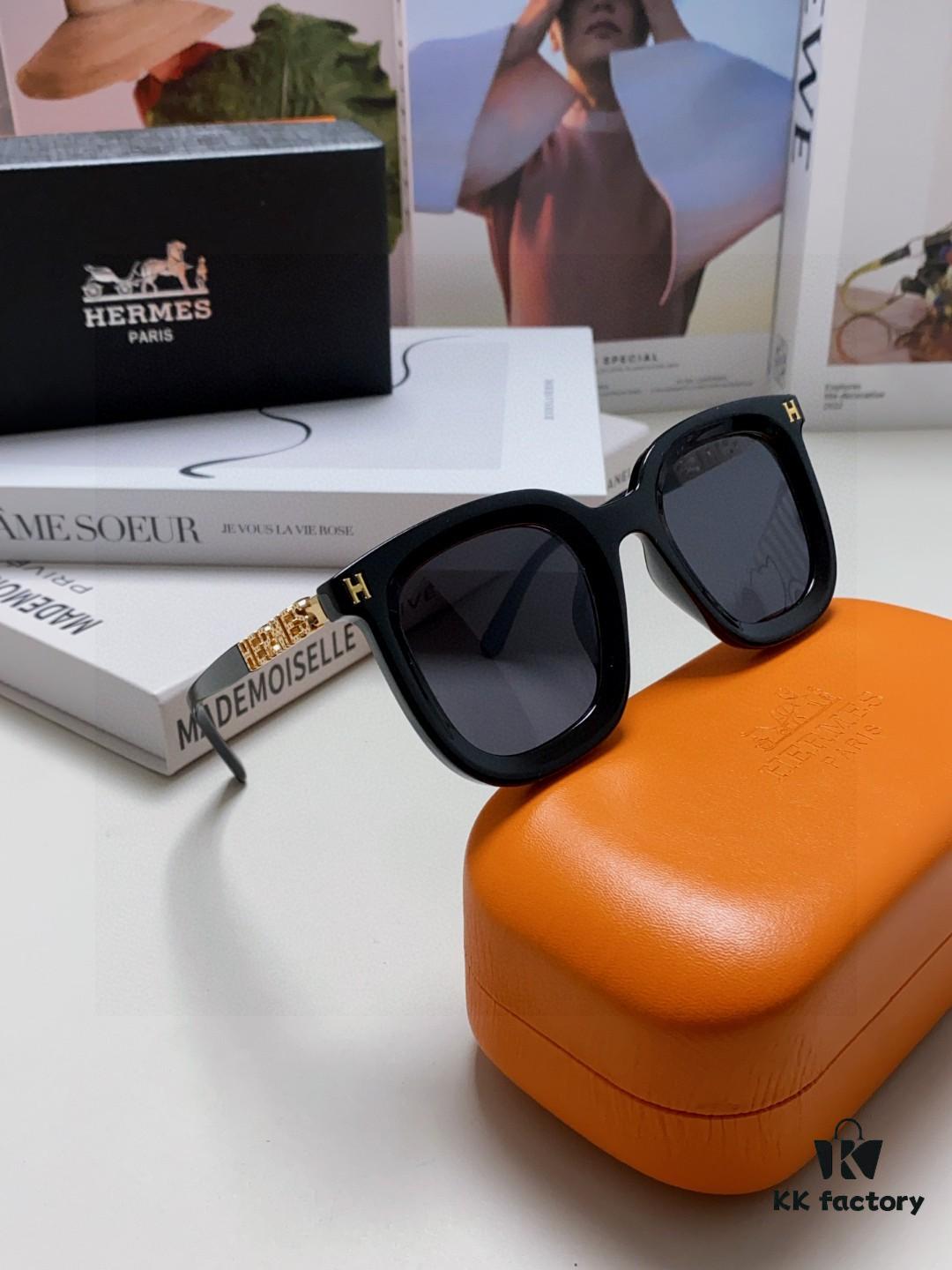 Hermes 2025 New Arrival Retro Square Unisex Sunglasses for Women, Slimming Design for Round Faces, Fashionable Influencer-Style Sunglasses with Metal Cut-Out Temples, UV-Protective Eyewear