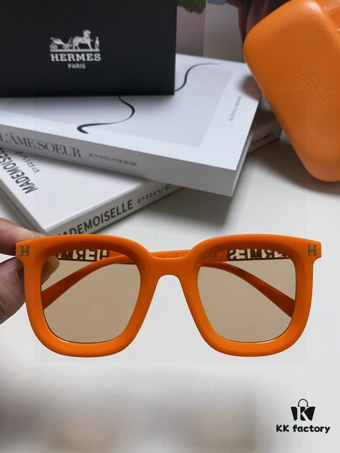 Hermes 2025 New Arrival Retro Square Unisex Sunglasses for Women, Slimming Design for Round Faces, Fashionable Metal-Frame with Hollowed Temples, UV Protection