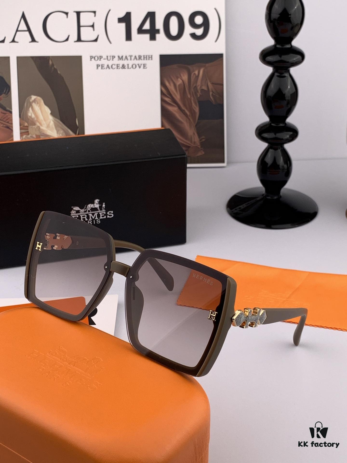 HERMES 2025 Spring New Arrival Original Release Famous Internet Influencer Ultra Popular Luxury Square Sunglasses Classic Full-Frame Design High-Quality Authentic Brand Model: H1301