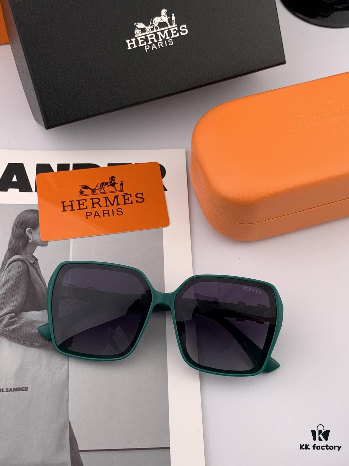 HERMES Spring 2025 New Arrival Original Luxury Square Sunglasses H1245