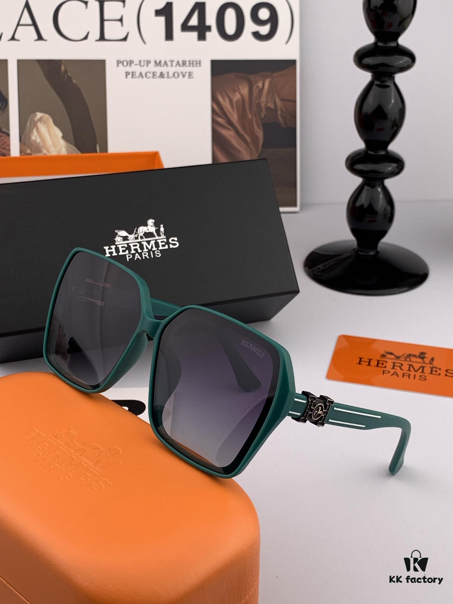 HERMES Spring 2025 New Arrival Original Luxury Square Sunglasses H1245