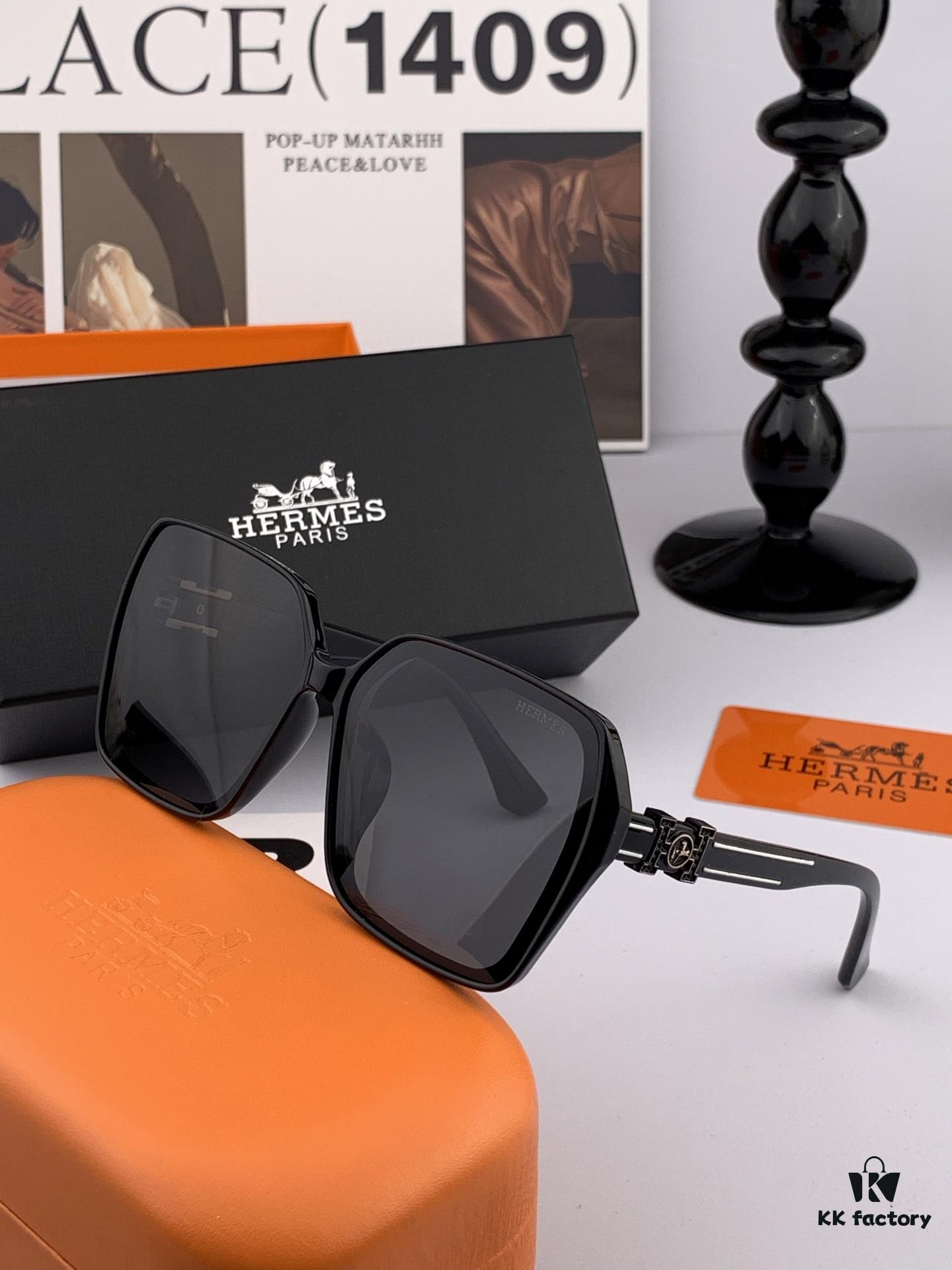 HERMES Spring 2025 New Arrival Original Luxury Square Sunglasses H1245