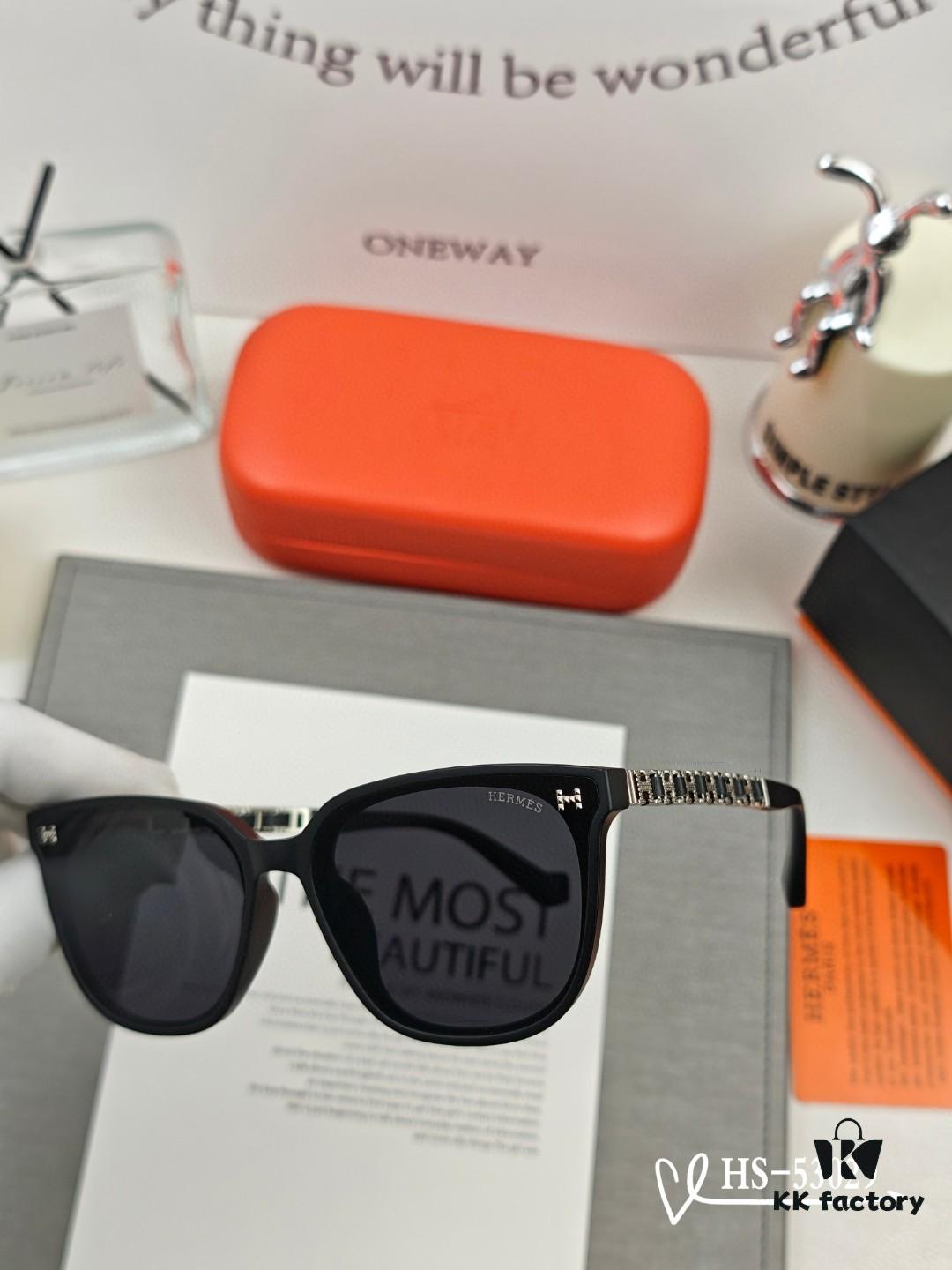 Hermes - New Model Sunglasses with Polarized Lenses, Lightweight TR90 Frame, UV Protection for Travel and Fashion