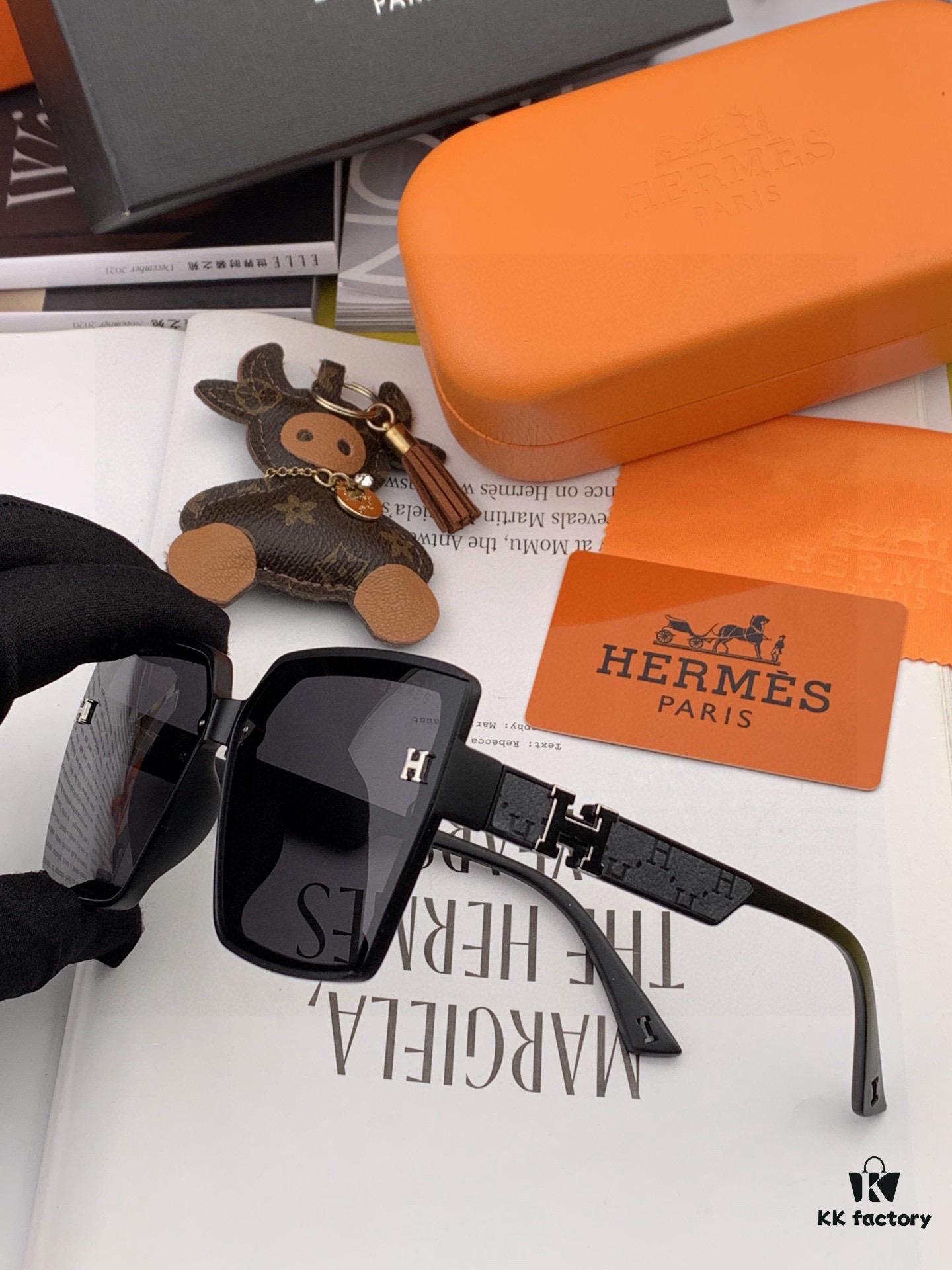 HERMES 2025 Spring New Arrival Original Release Influencer Ultra Hot-Selling Classic Luxury Square Sunglasses