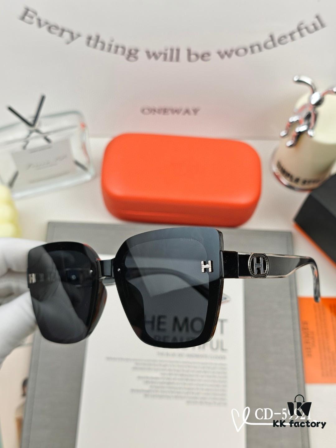 Hermes - Polarized Sunglasses with POLAROID Resin Lenses, TR90 Frame Lightweight and Comfortable, Size 59-13-147, Model 59921