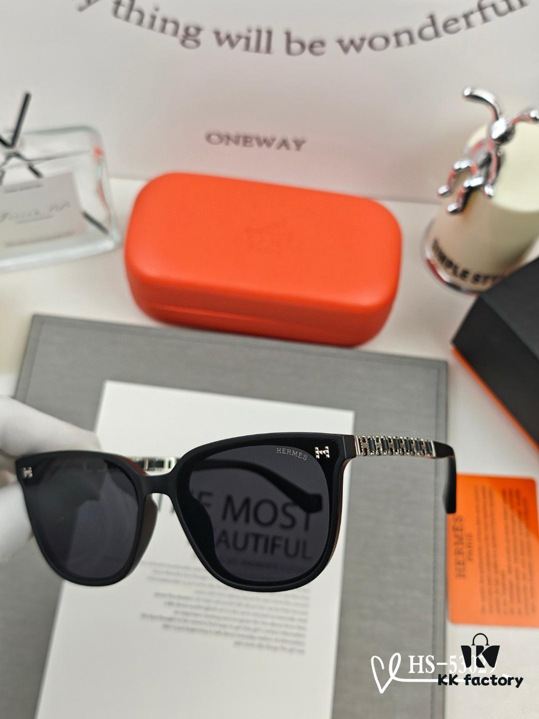 Hermes - New Model Sunglasses with Polarized Lenses, Lightweight TR90 Frame, UV Protection for Travel and Fashion