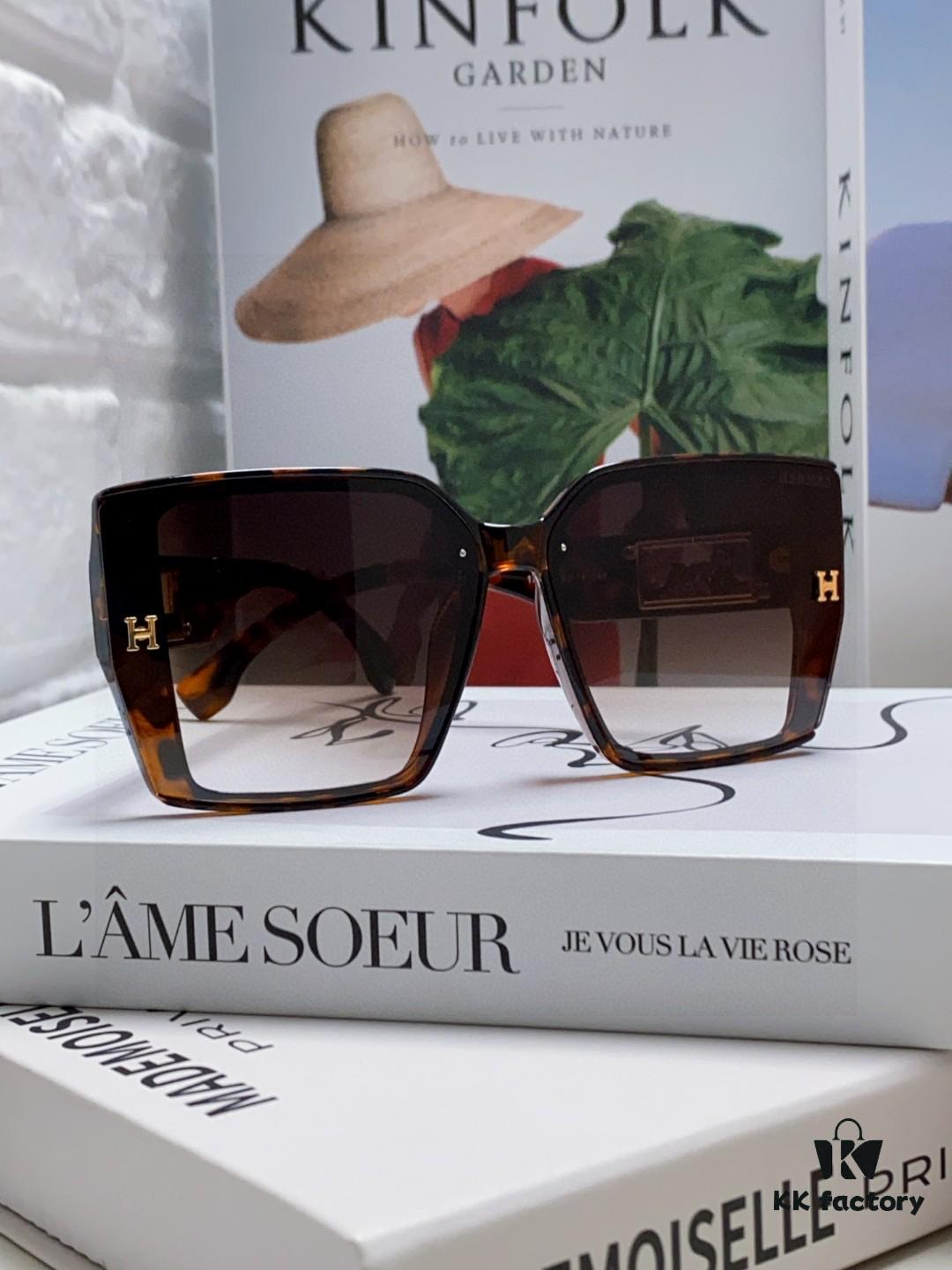 Hermes 2025 New Arrival Polarized Sunglasses for Women, Fashion Oversized Frame, Slimming Effect, UV Protection, Versatile and Stylish