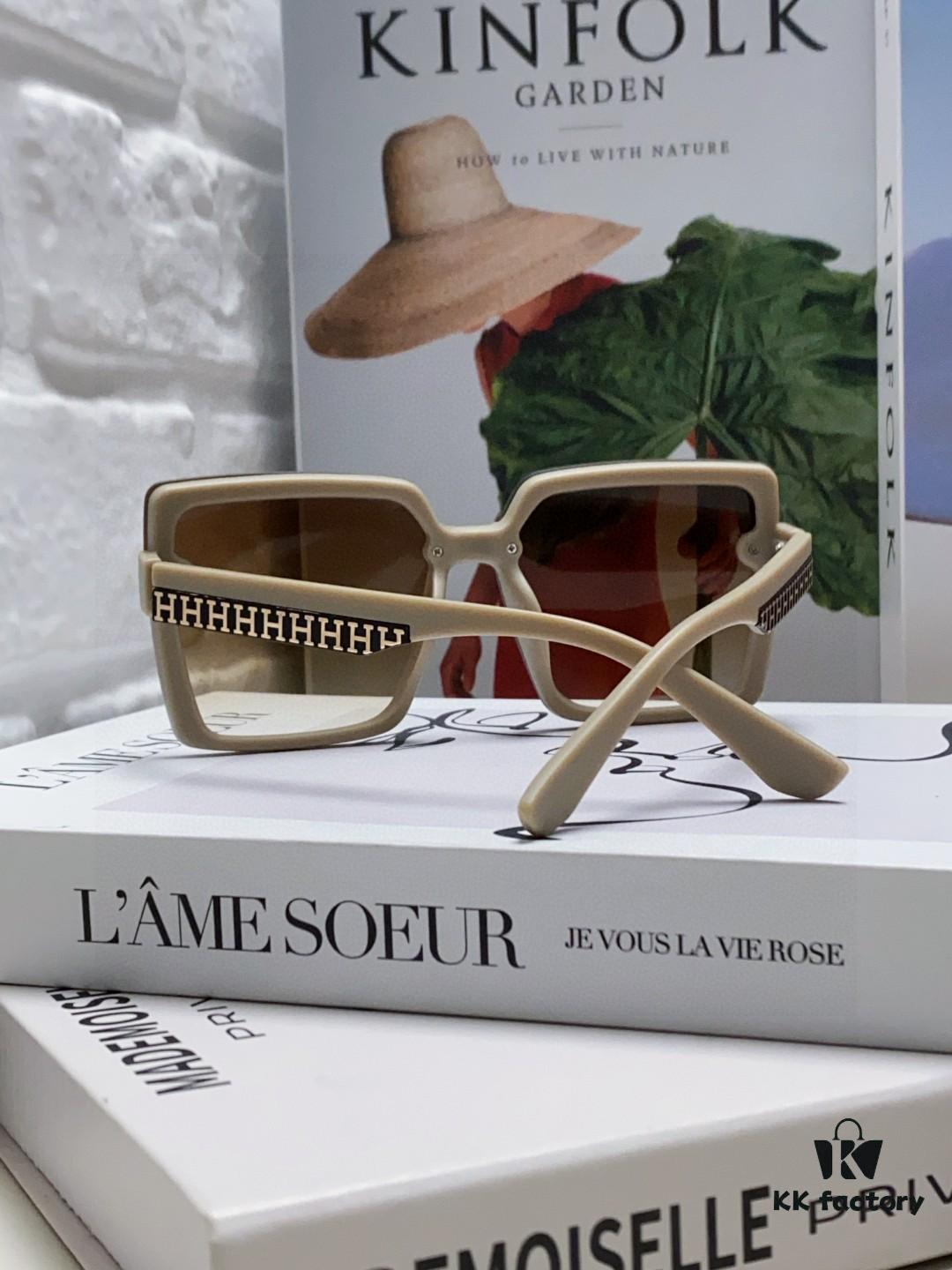 Hermes 2025 New Korean-Style Square Women's Sunglasses, Retro Fashion Minimalist Polarized Sunglasses, Unisex Sun Glasses