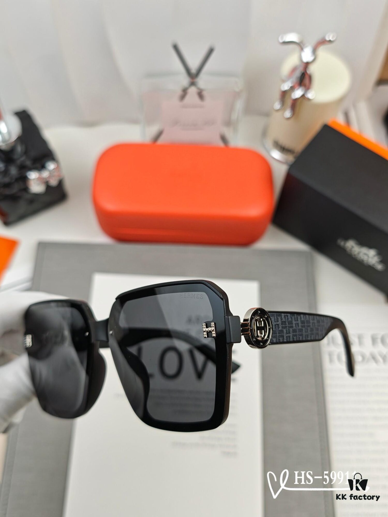 Hermes - HERMES, New Model Sunglasses with Polarized Lenses, Lightweight TR90 Frame, Ideal for Travel and Driving, Fashionable Sun Protection Eyewear