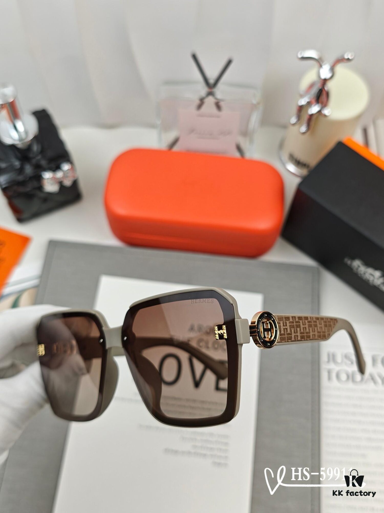 Hermes - HERMES, New Model Sunglasses with Polarized Lenses, Lightweight TR90 Frame, Ideal for Travel and Driving, Fashionable Sun Protection Eyewear