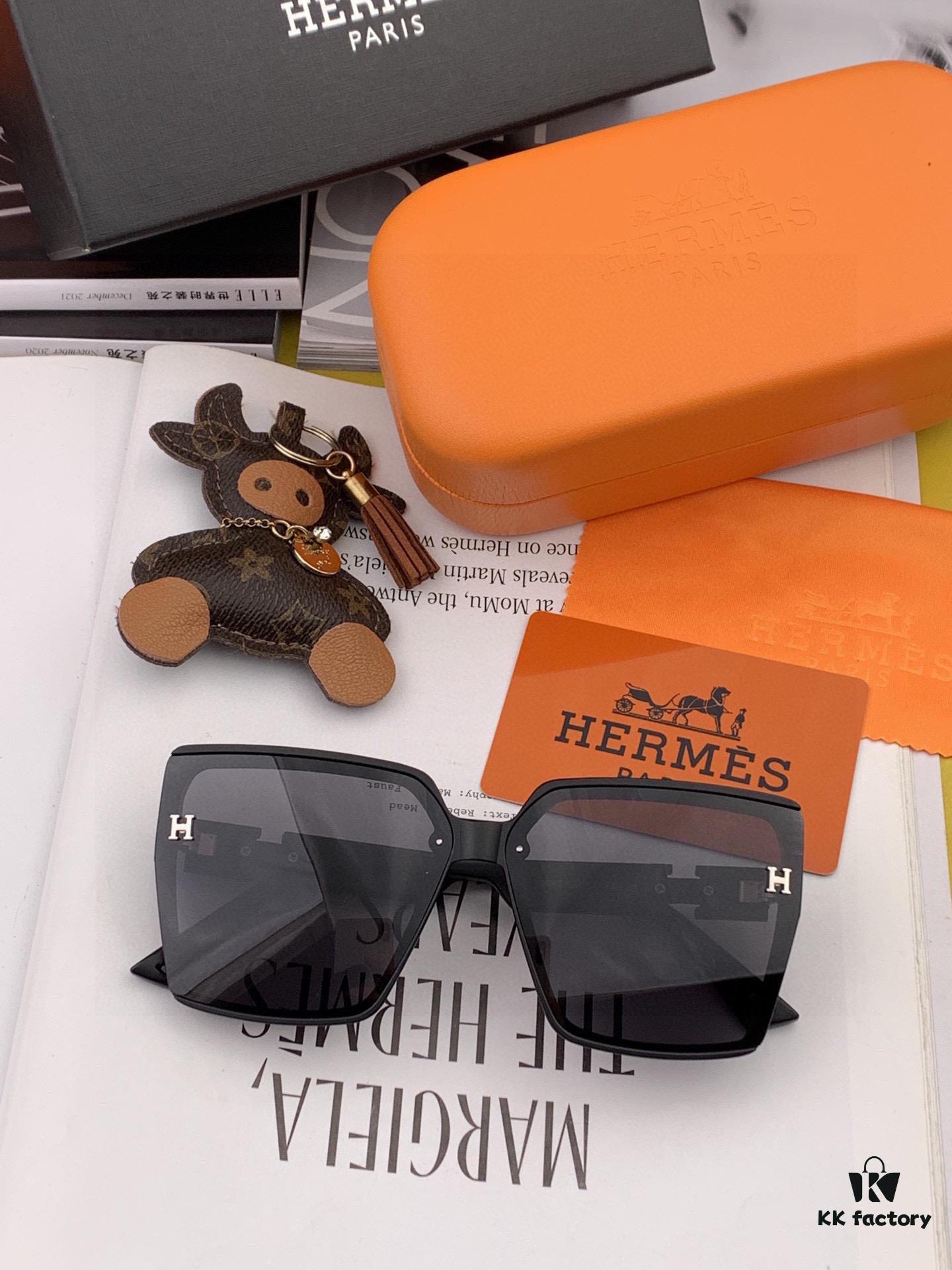 HERMES 2025 Spring New Arrival Original Release Viral Ultra-Hot Classic Luxury Fashion Square Sunglasses