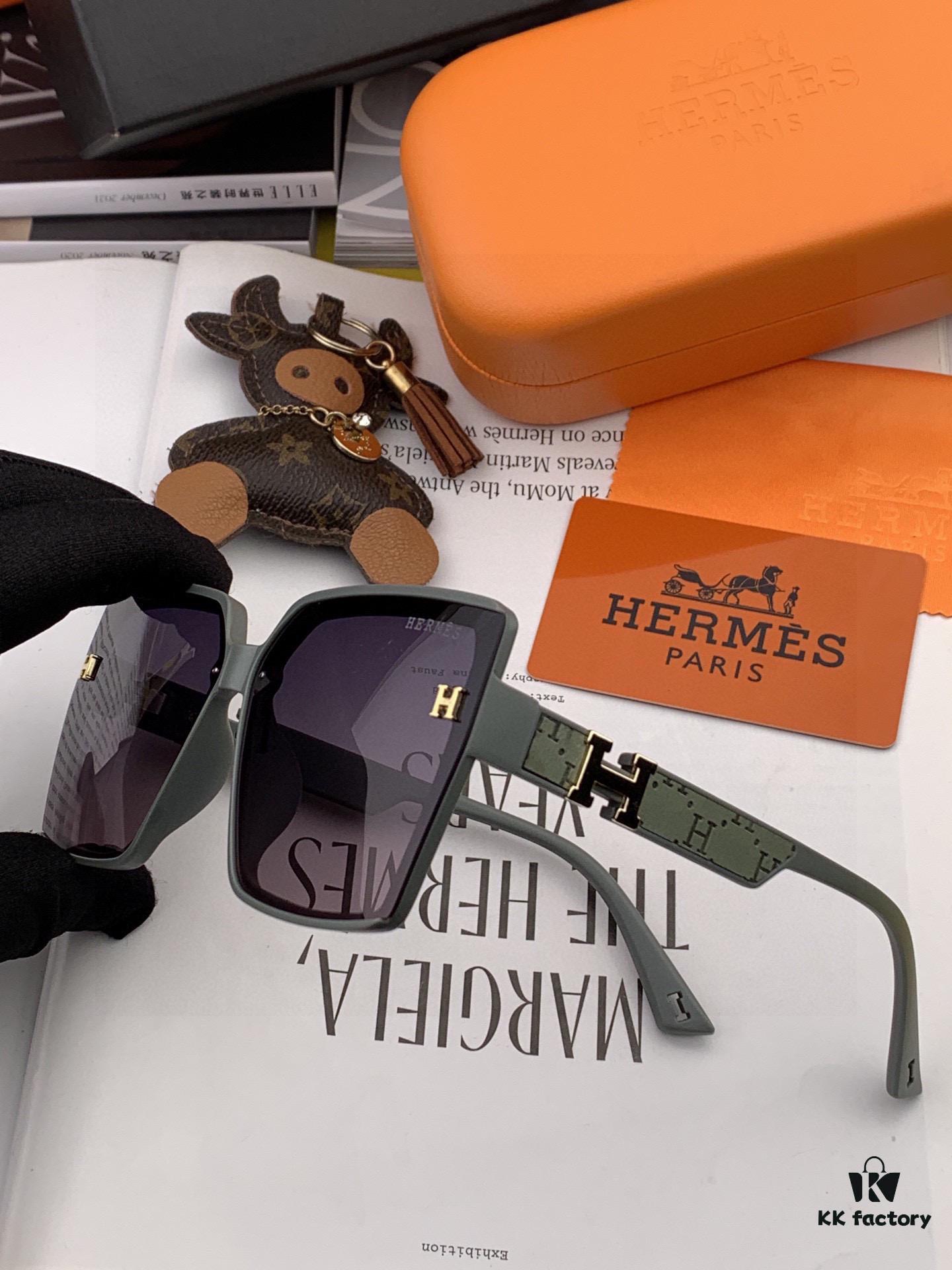HERMES 2025 Spring New Arrival Original Release Viral Ultra-Hot Classic Luxury Fashion Square Sunglasses