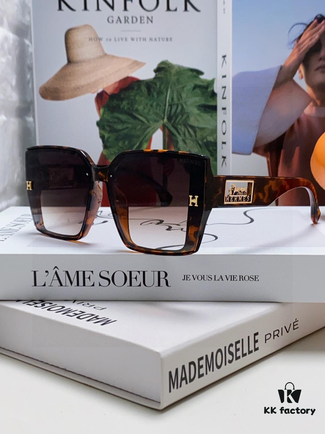 Hermes 2024 New Arrival Polarized Sunglasses for Women, Fashion Oversized Frame, Slimming Effect, UV Protection, Versatile and Stylish