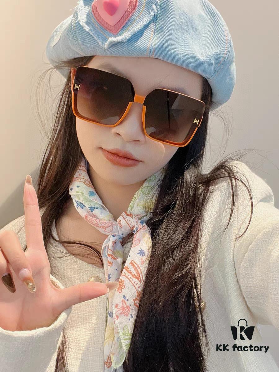 HERMES 2024 New Arrival Popular Fashion H Sunglasses for Women UV Protection Driver's Glasses, Stylish White Sunglasses with HHH Logo