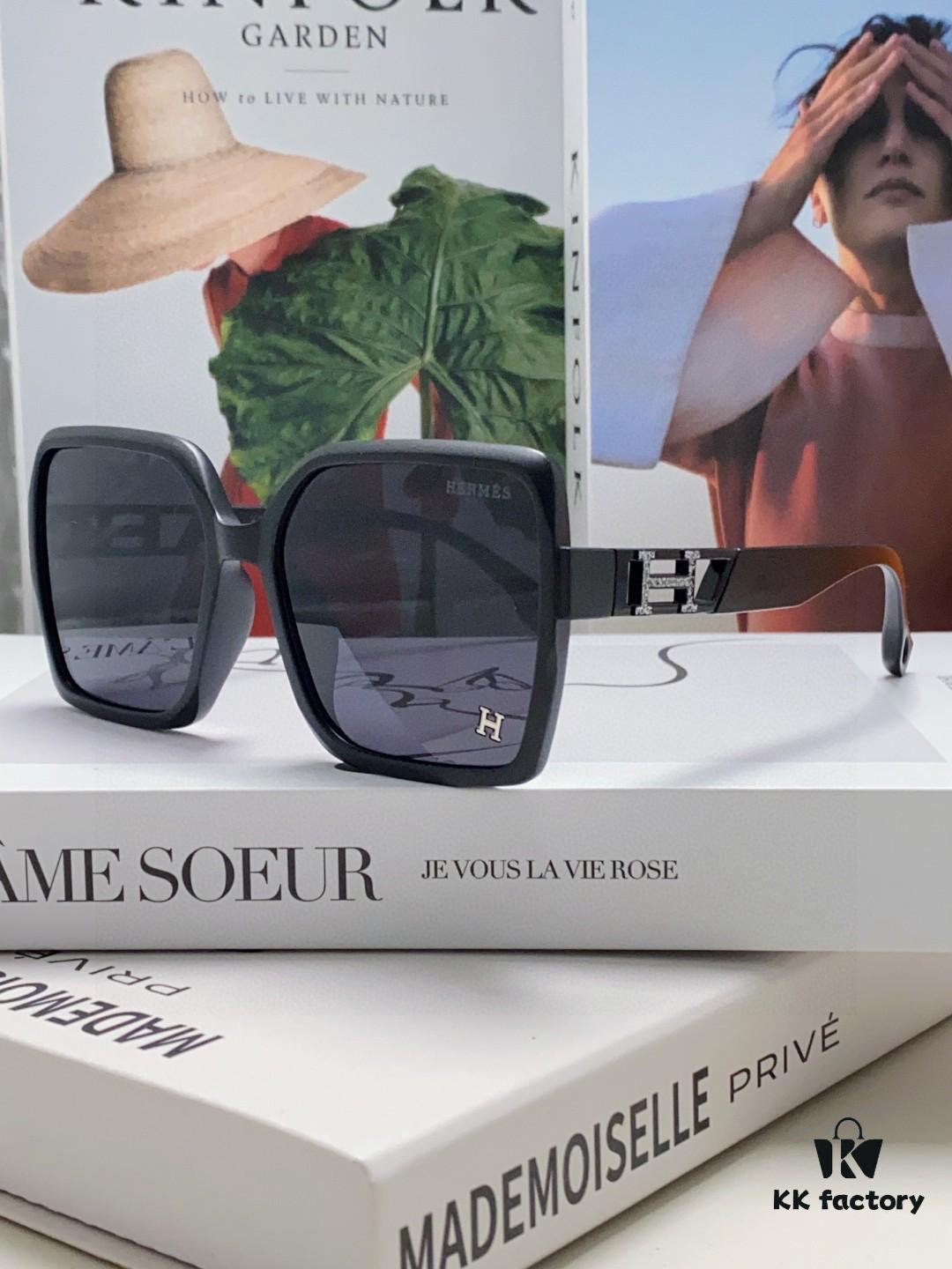 Hermes 2024 New Arrival Women's Square Oversized Sunglasses for Round Faces, Slimming UV-Protective Shades with Premium Aesthetic, Ideal for Travel and Sun Protection