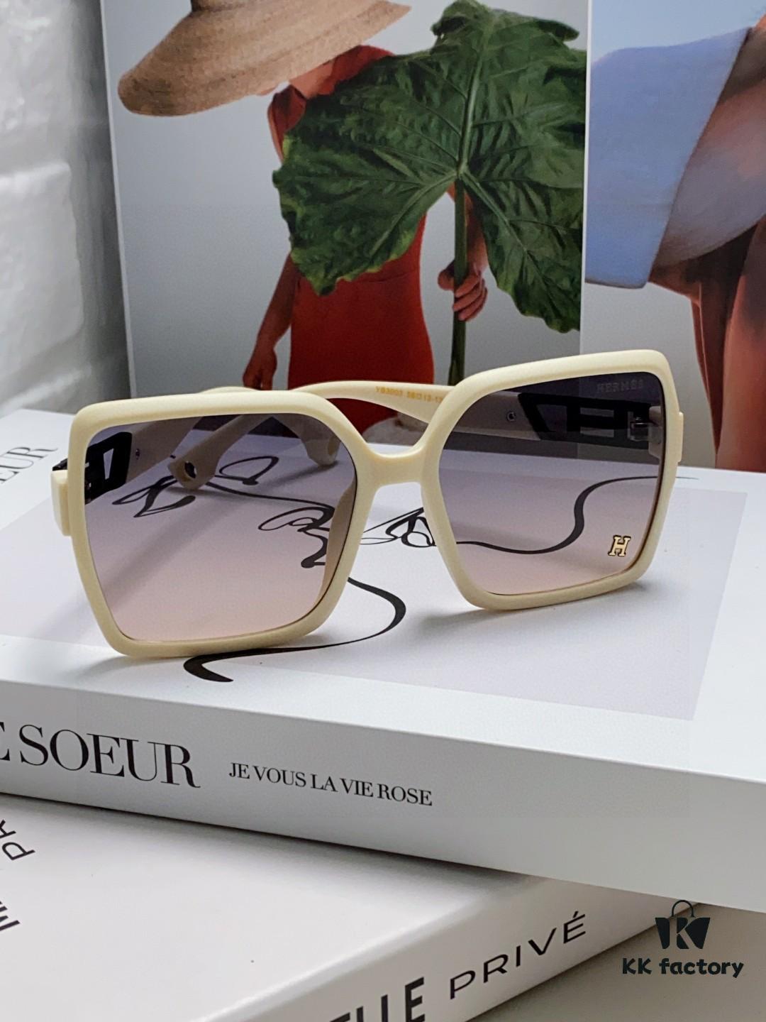 Hermes 2024 New Women's Square Oversized Sunglasses for Round Faces, Slimming UV Protection Sunglasses with Premium Look, Ideal for Travel and Sun Protection