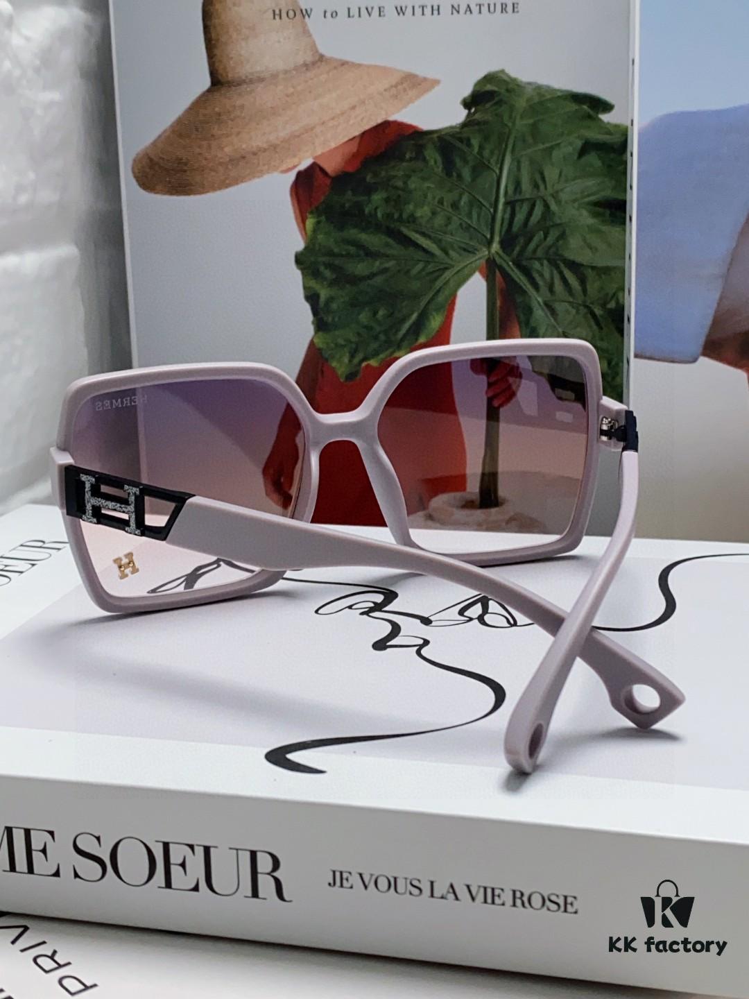 Hermes 2024 New Arrival Women's Square Oversized Sunglasses for Round Faces, Slimming UV Protection Sunglasses with Premium Look, Ideal for Travel and Sun Protection