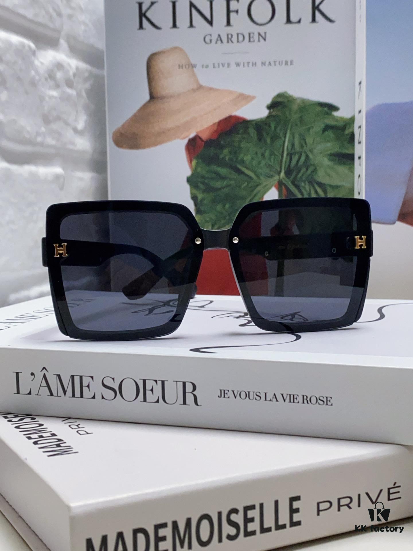 Hermes 2024 New Korean-Style Square Women's Sunglasses, Retro Fashion Minimalist Polarized Sunglasses, Unisex Eyewear