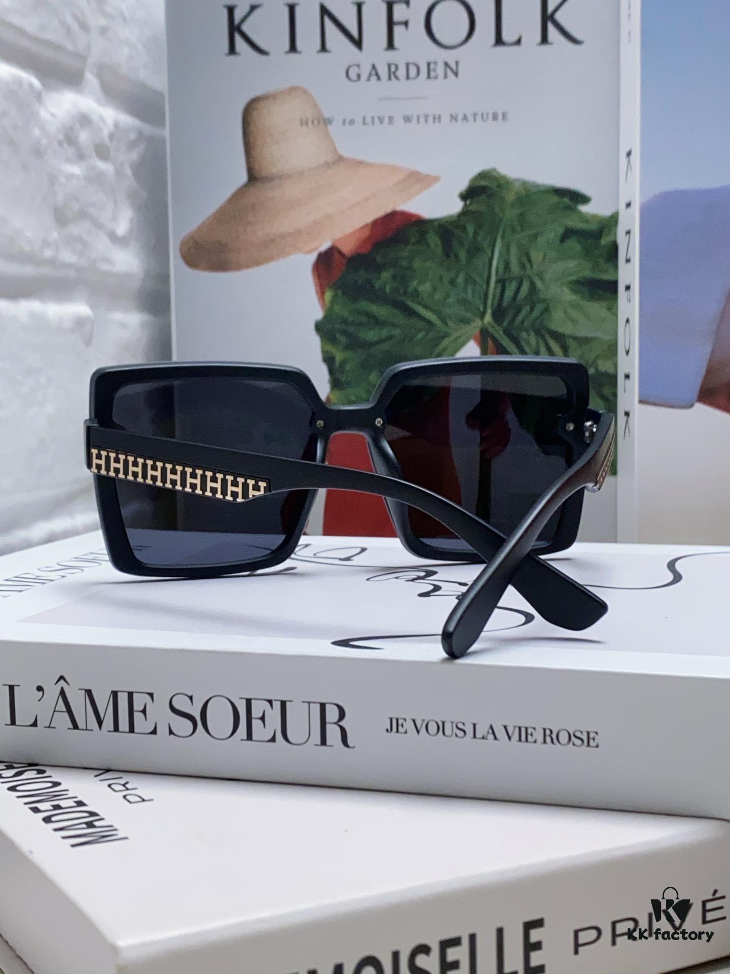 Hermes 2024 New Korean-Style Square Women's Sunglasses, Retro Fashion Minimalist Polarized Sunglasses, Unisex Eyewear