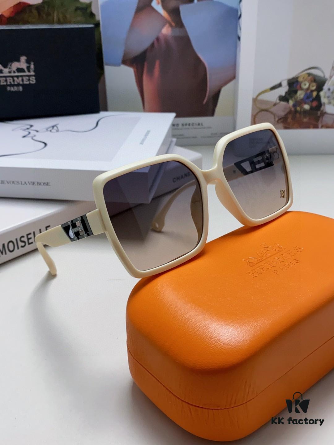 Hermes 2024 New Women's Square Oversized Sunglasses for Round Faces, Slimming UV-Protective Shades with Premium Aesthetic, Ideal for Travel and Sun Protection