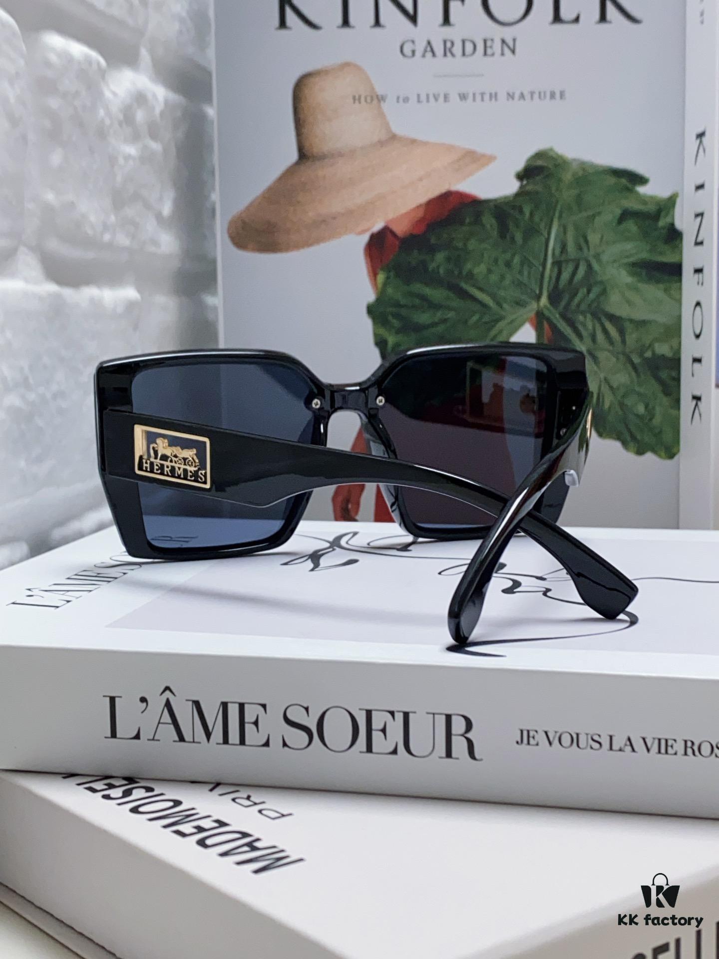 Hermes 2024 New Arrival Polarized Sunglasses for Women, Fashion Oversized Frame, Slimming Effect, UV Protection, Versatile and Stylish