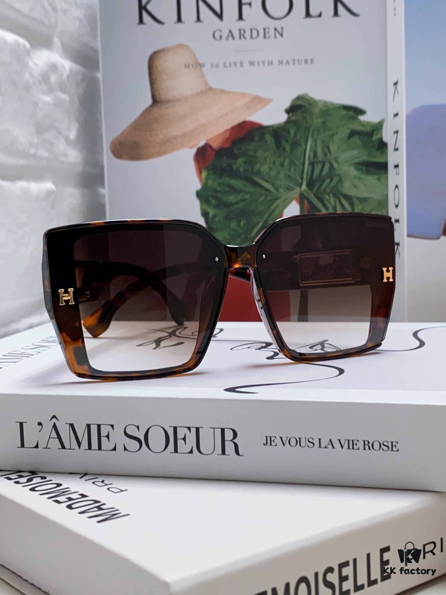 Hermes 2024 New Polarized Sunglasses for Women, Fashionable Oversized Frame, Slimming Effect, UV Protection, Casual and Versatile Sun Glasses