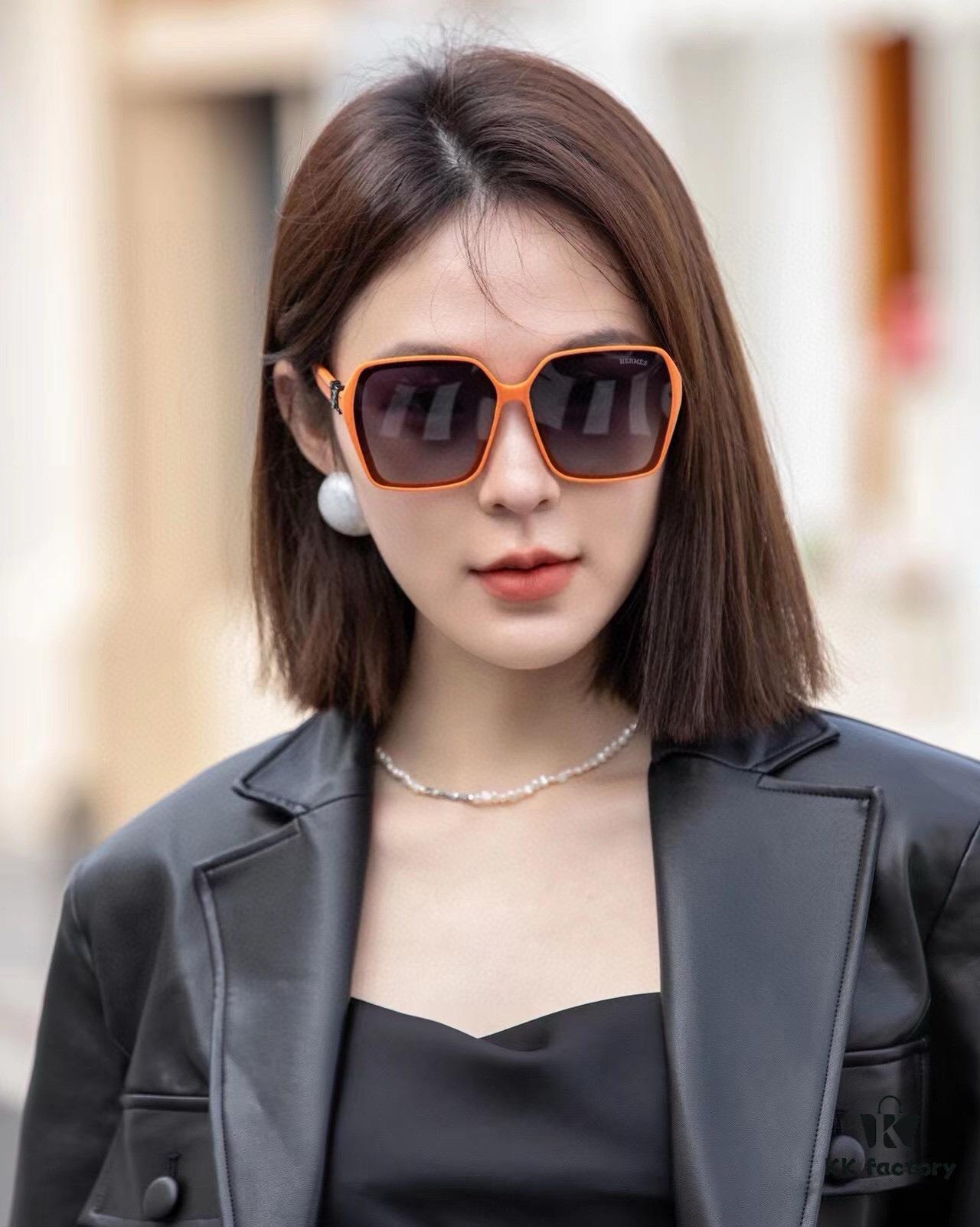 HERMES 2024 Spring New Arrival Original Release Famous Internet Sensation Ultra-Hot Selling Luxury Square Frame Sunglasses