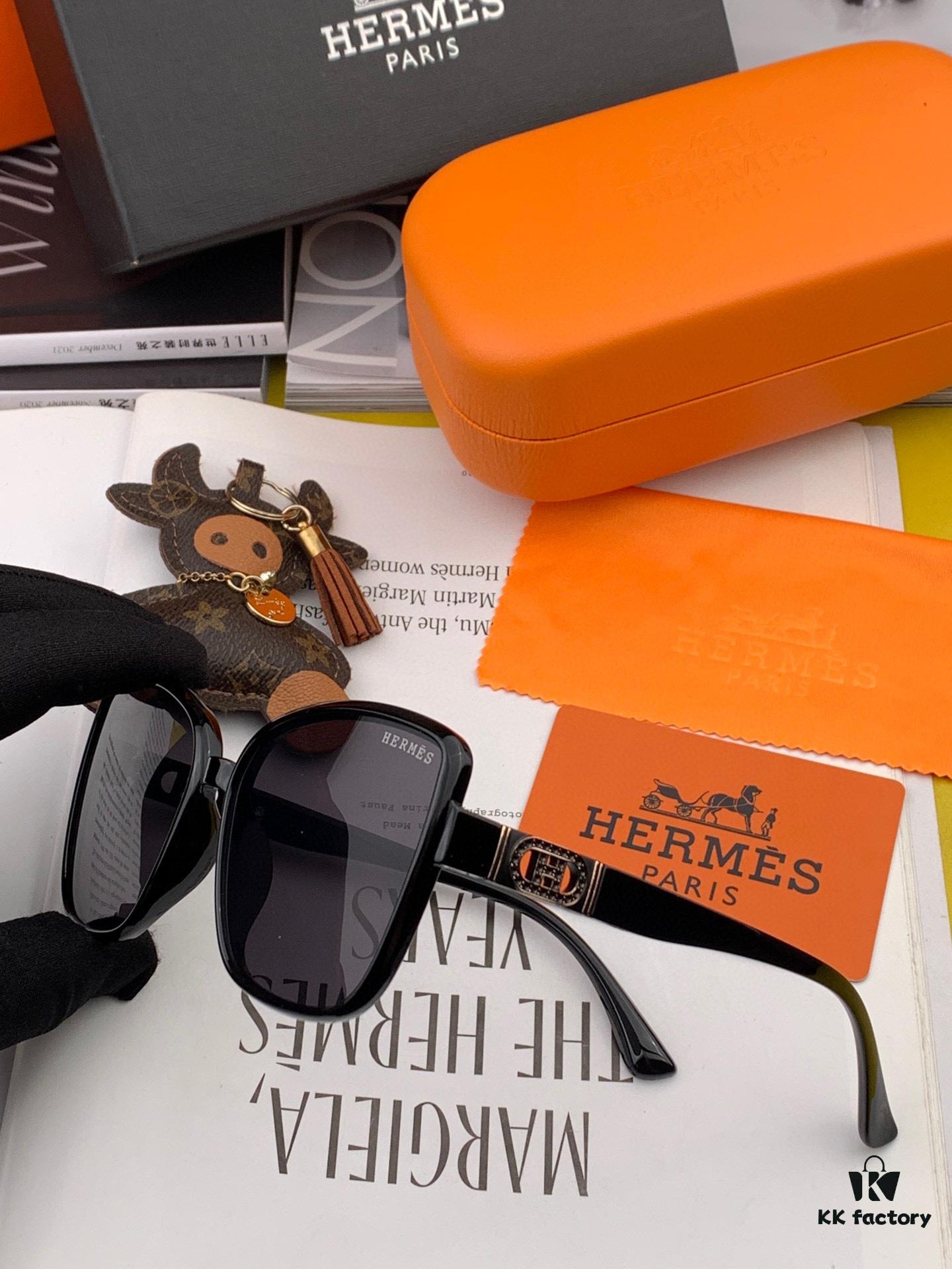 HERMES Spring 2024 New Arrival Original Luxury Square Sunglasses H98001