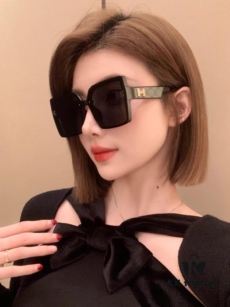 Hermes Women's Sunglasses 2024 New Arrival Square Frame Vintage Korean Style UV Protection Oversized Glasses for Long or Oval Face Slimming Effect