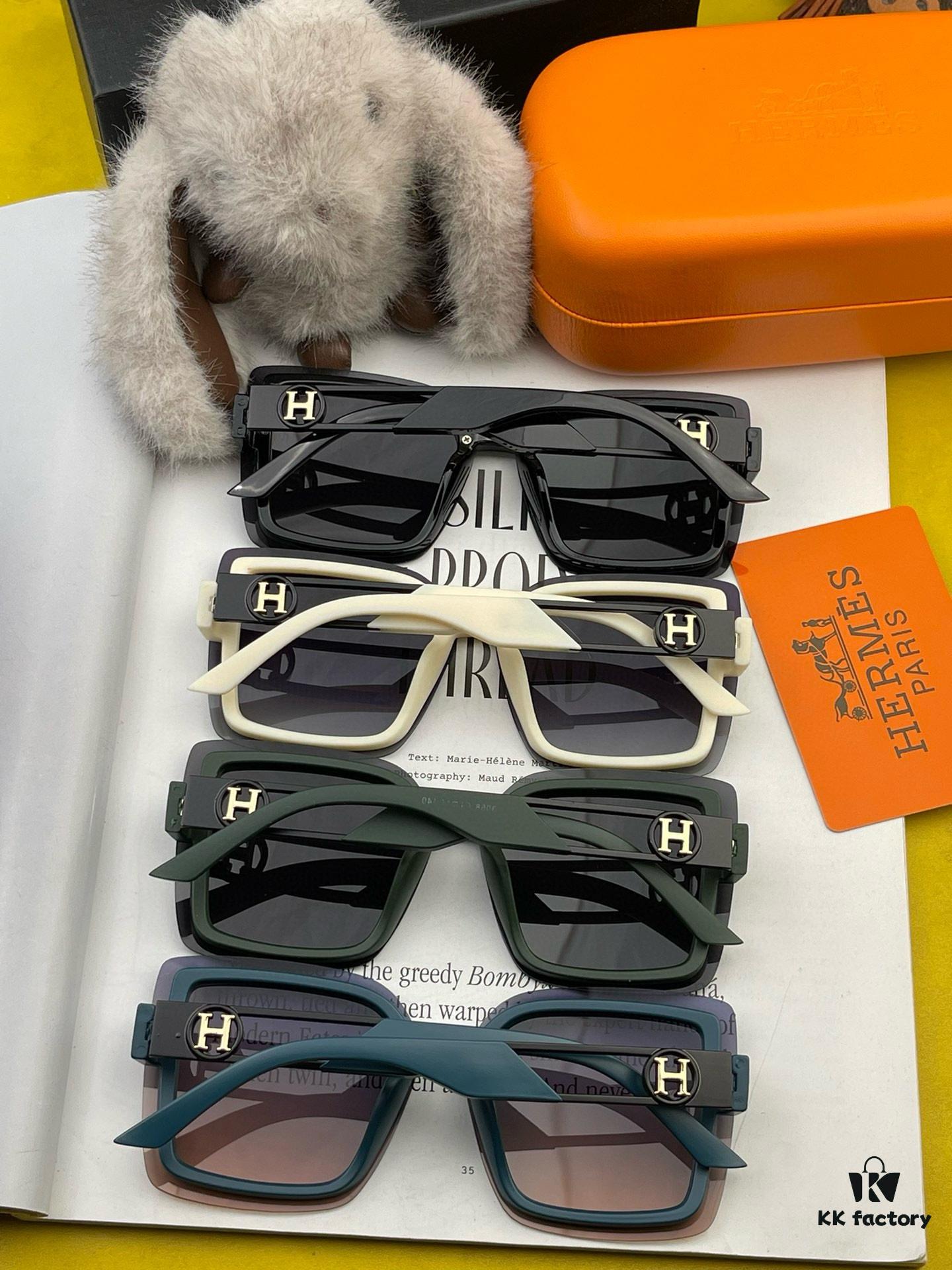 HERMES 2024 Spring New Arrival Original Shipment Famous Internet Sensation Ultra Popular Blue Classic Luxury Global Fashion Square Sunglasses