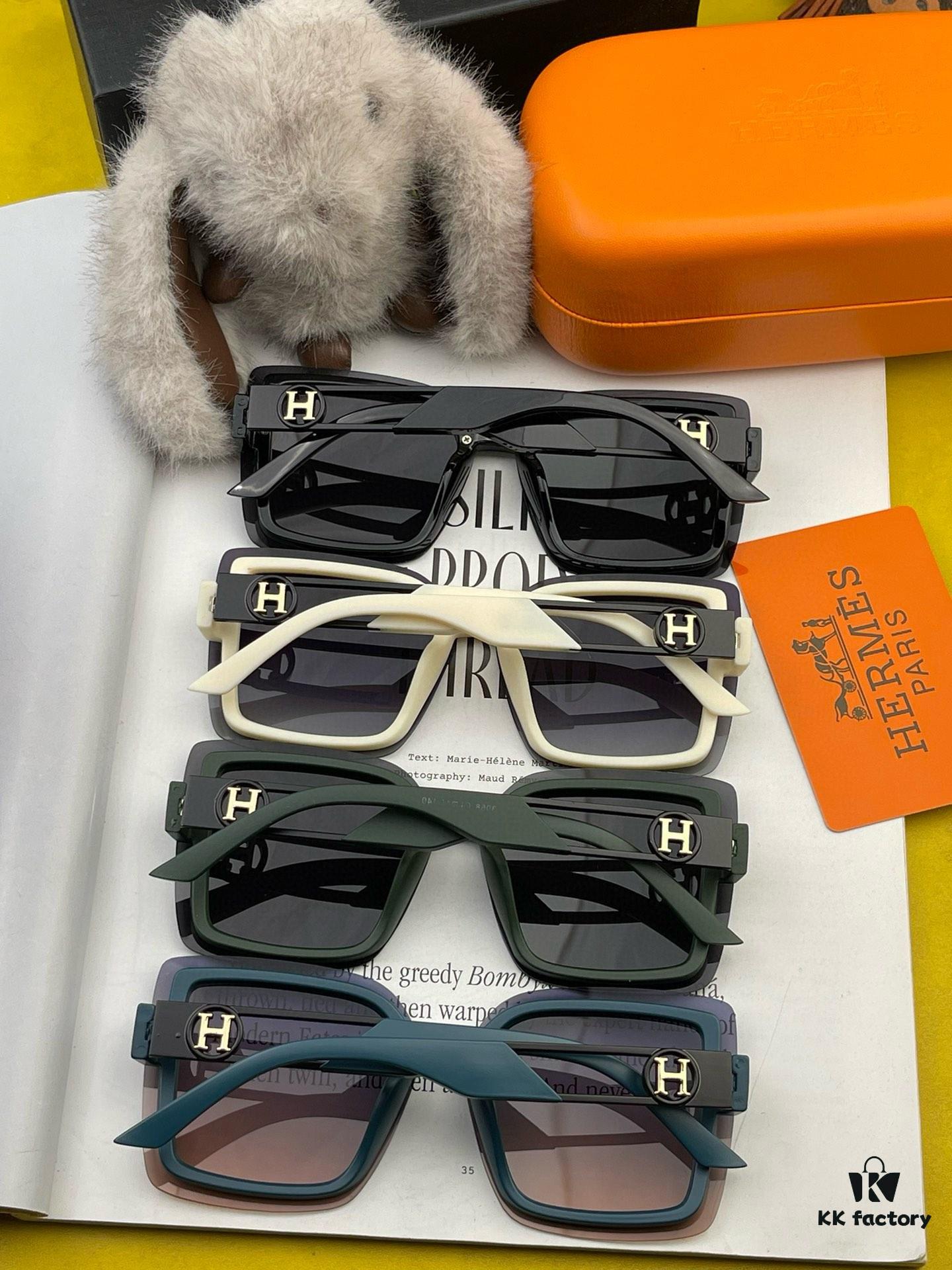 HERMES 2024 Spring New Arrival Original Luxury Square Sunglasses H3966