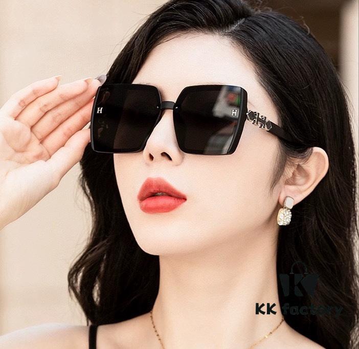 HERMES 2024 Spring New Arrival Original Release Famous Internet Influencer Ultra-Hot Blue Classic Luxury Frame Sunglasses H1301