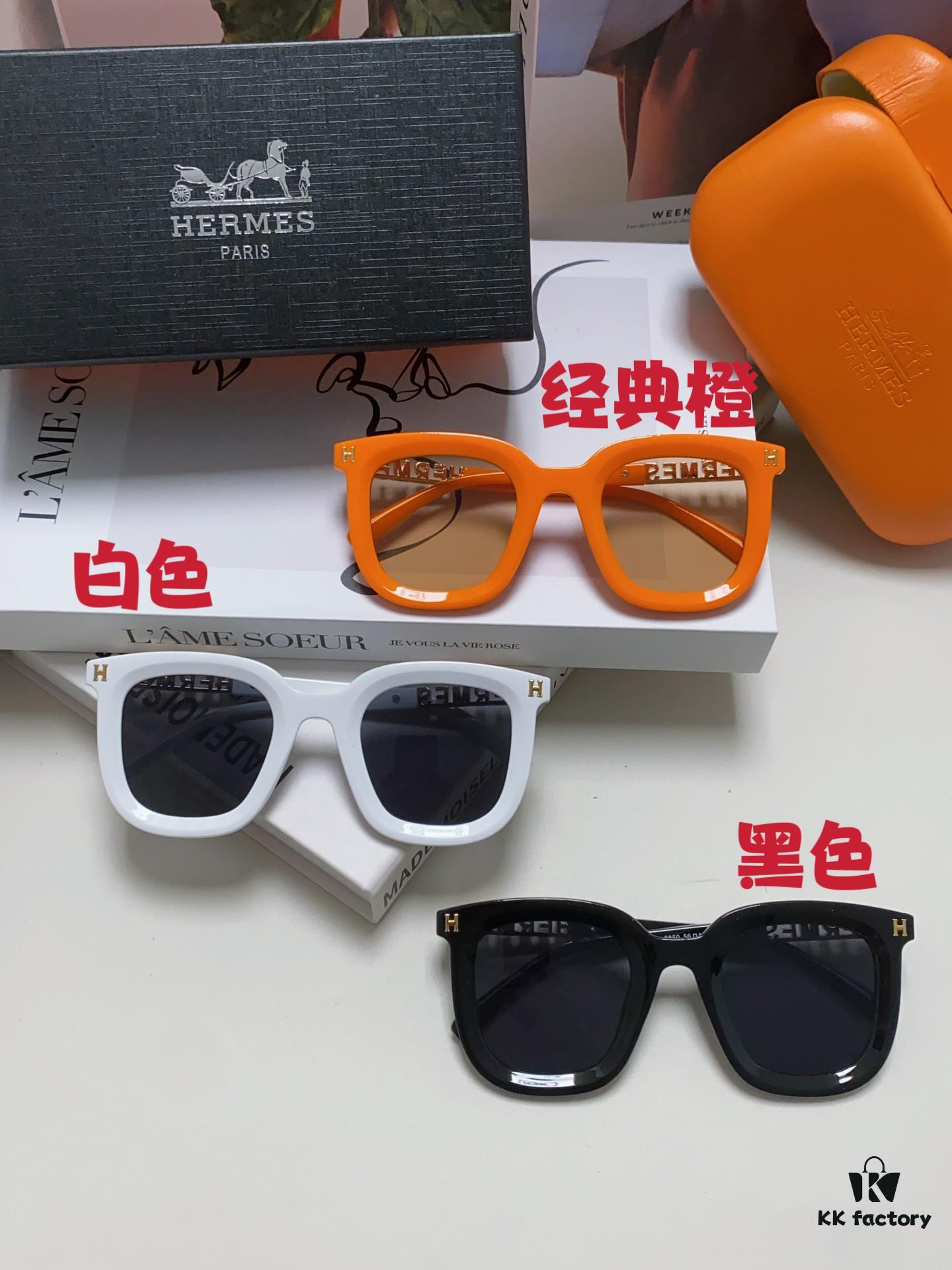 Hermes 2024 New Arrival Retro Square Unisex Sunglasses for Women, Slimming Design for Round Faces, Fashionable Metal Frame with Hollow-out Temples, UV-Protective Sunglasses