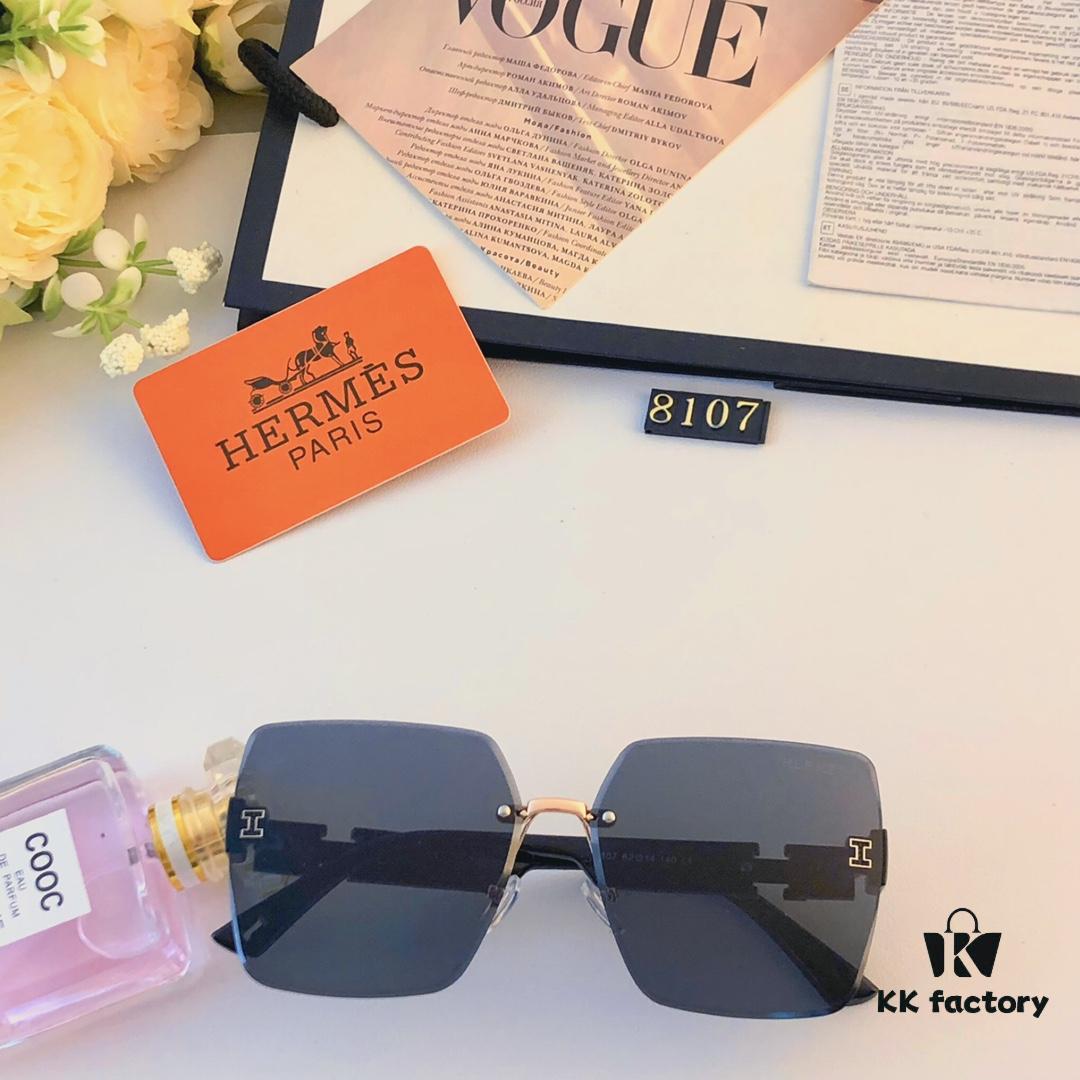 Hermes 2024 New Square Frameless Cut-Out Sunglasses for Women, Retro Fashion Lightweight Luxury Letter Design High-End UV Protection Sun Glasses