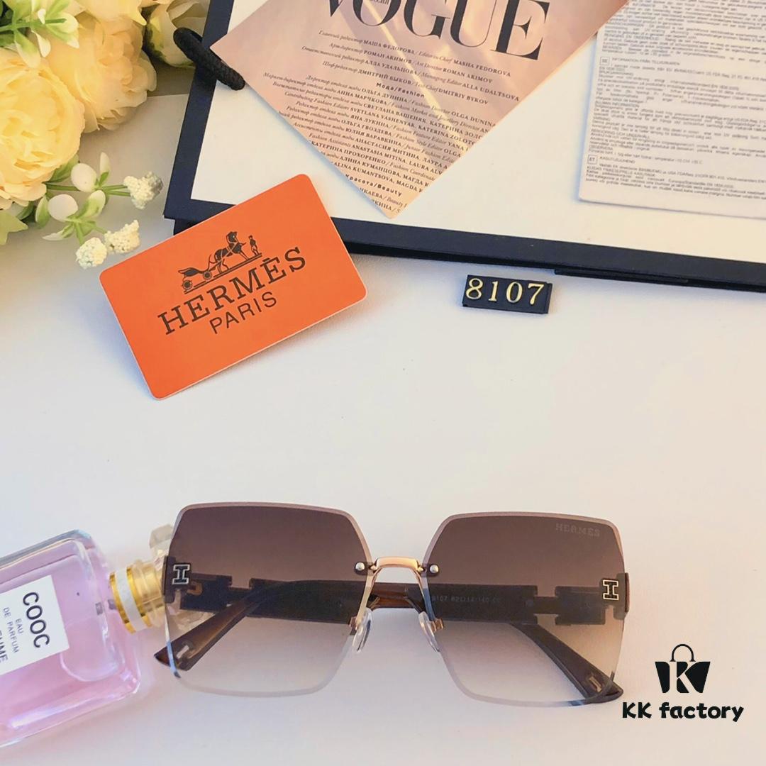 Hermes 2024 New Square Frameless Cut-Out Sunglasses for Women, Retro Fashion Lightweight Luxury Letter Design High-End UV Protection Sun Glasses