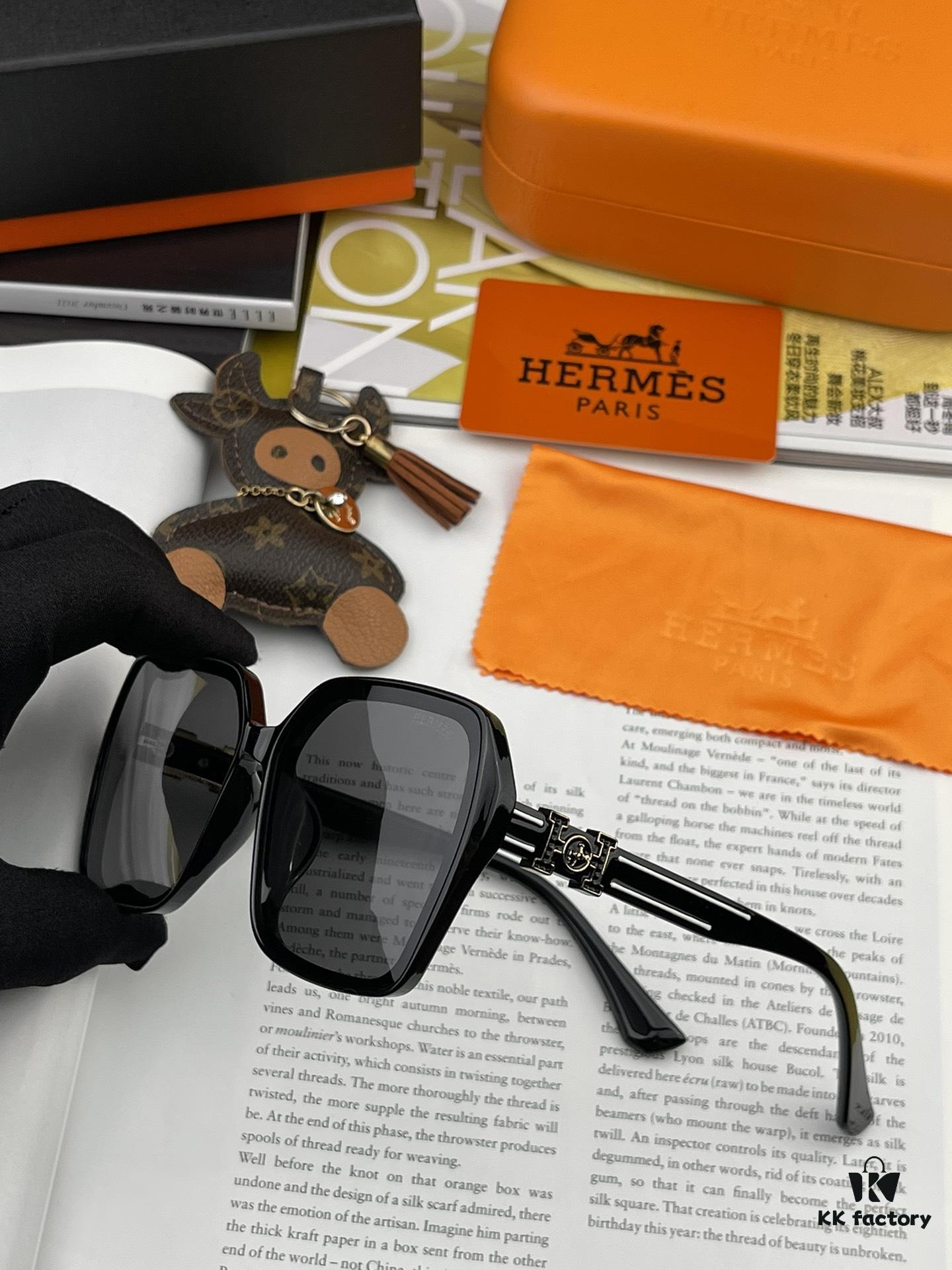 HERMES Hermes 2024 Spring New Arrival Original Shipment, Internet Celebrity Ultra-Hot Fashion Square Sunglasses, Classic Integrated Large Frame Design, Top Quality Luxury Logo, Authentic High Quality, Model: H1245