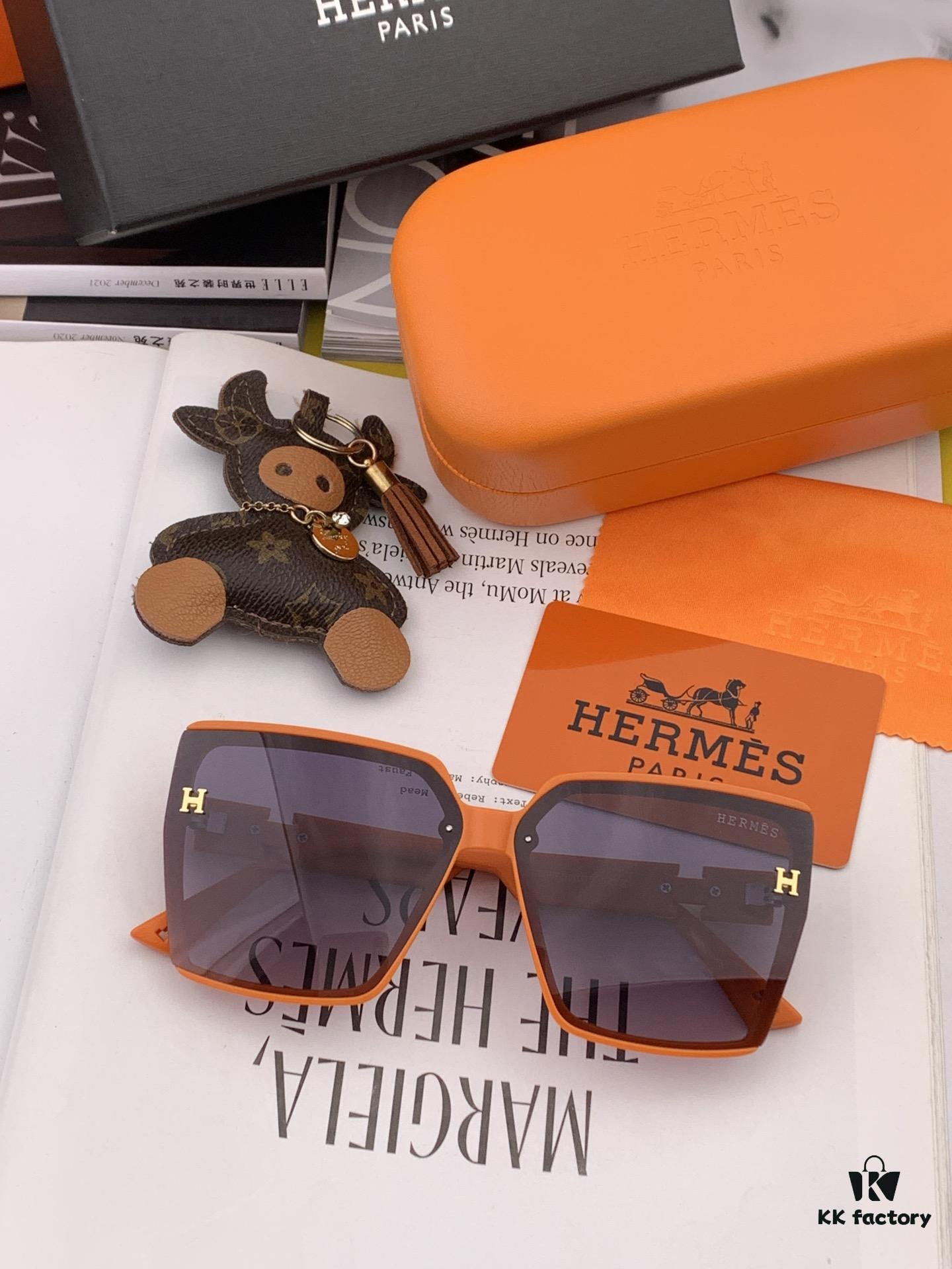 HERMES 2024 Spring New Arrival Original Luxury Square Sunglasses H7998