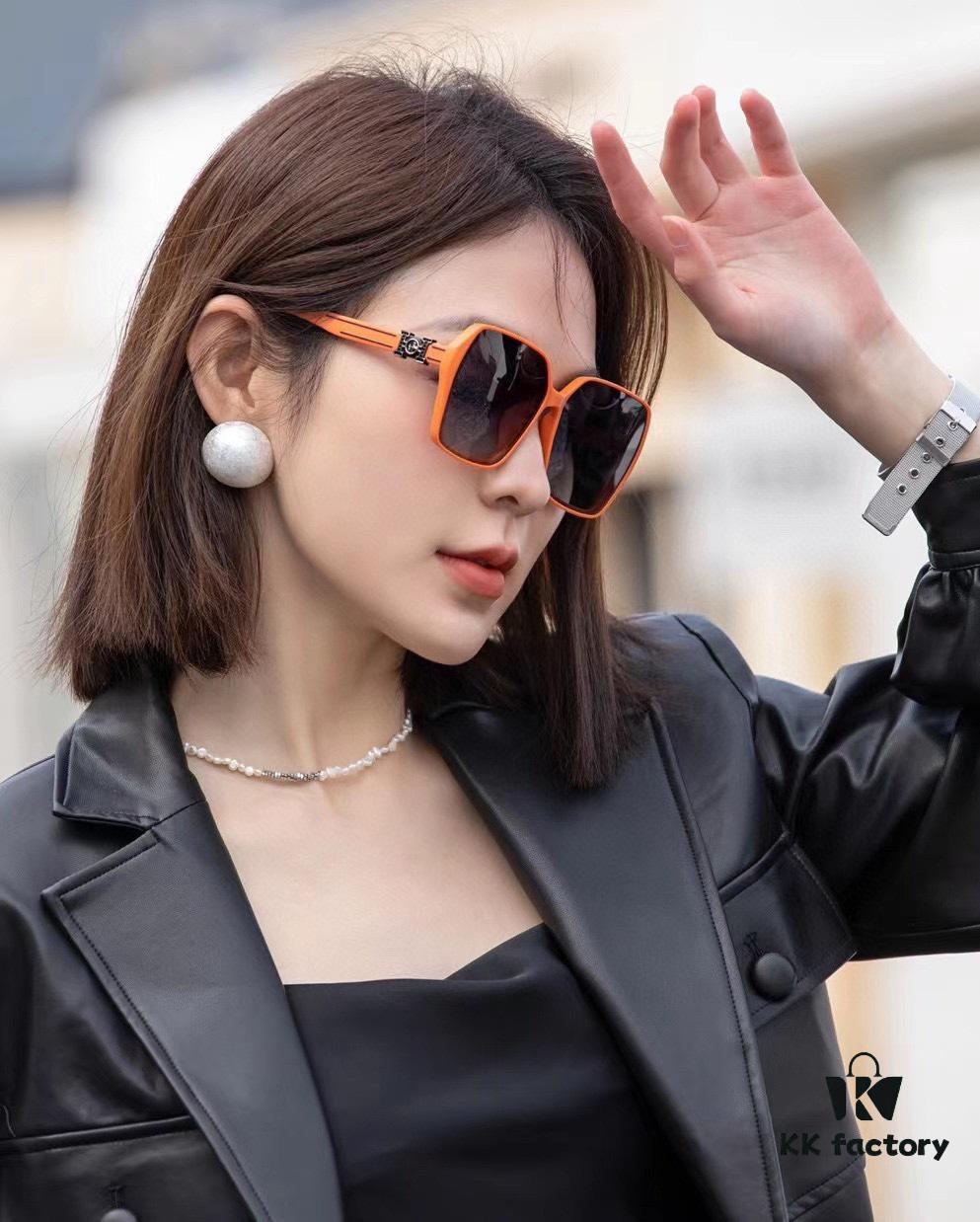 HERMES 2024 Spring New Arrival Original Release Famous Internet Hit Ultra Popular Blue Classic Luxury Global Fashion Square Sunglasses