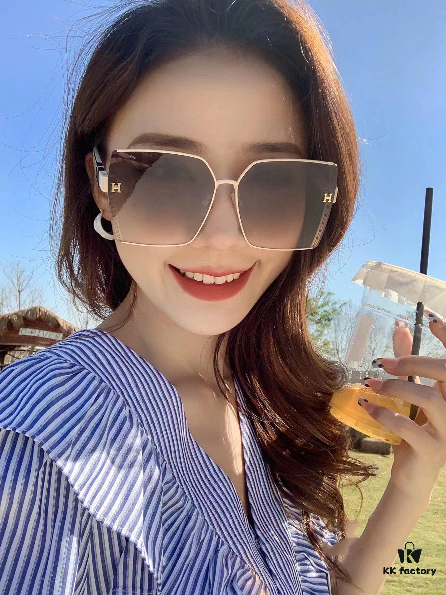 HERMES H3979 TR Polarized Sunglasses | Luxury Square Frame Designer Shades | Authentic High-Quality Original Release