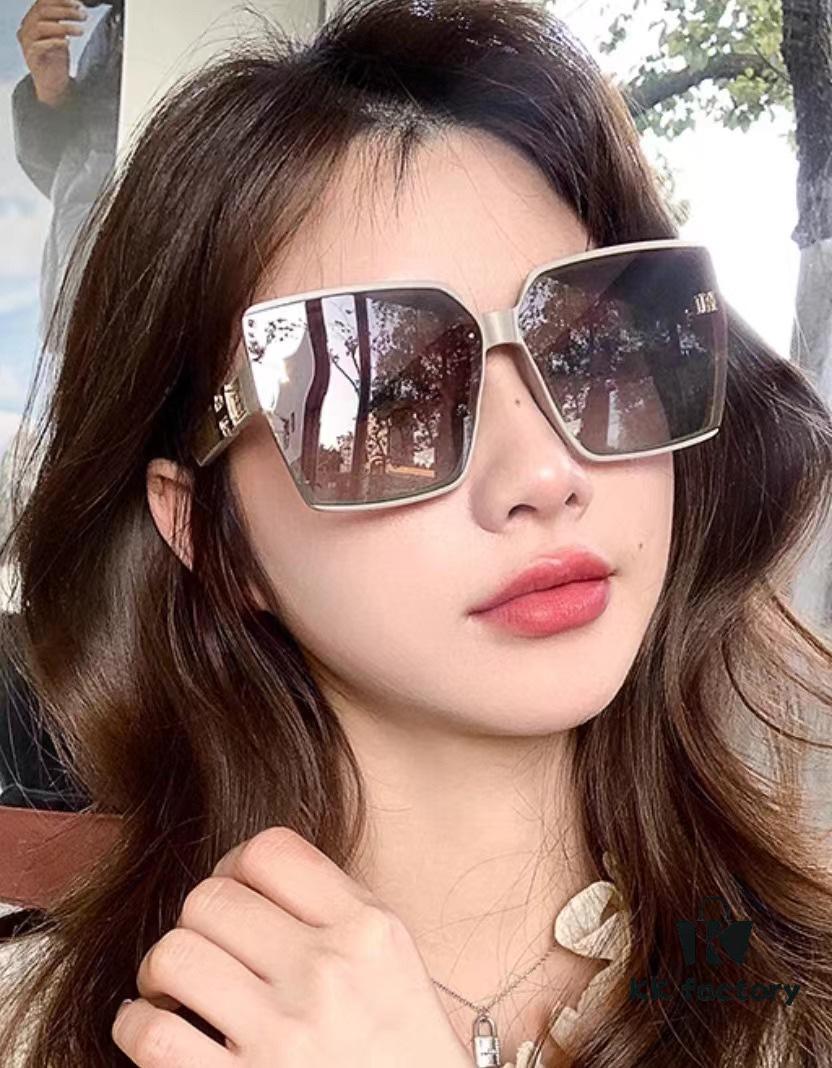 HERMES 2024 Spring New Arrival Original Luxury Square Sunglasses H7998